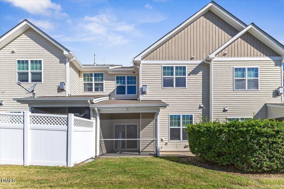 48-7209 Ladbrooke St - 7209 Ladbrooke Street, Raleigh, NC 27617