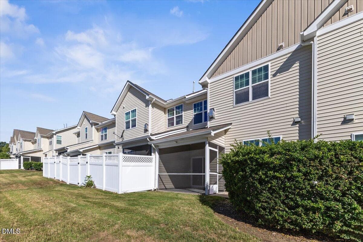 49-7209 Ladbrooke St - 7209 Ladbrooke Street, Raleigh, NC 27617