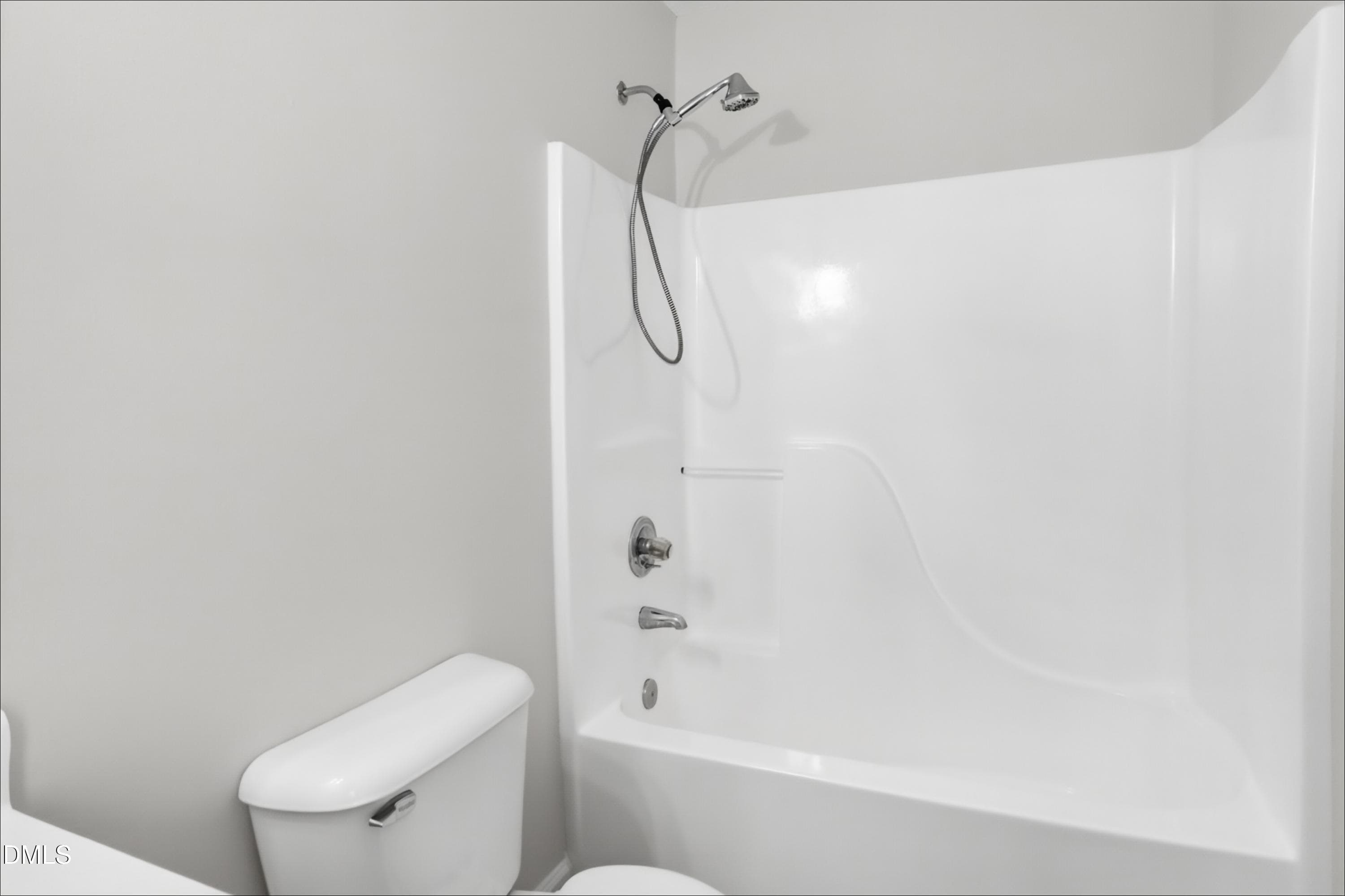 10_Primary_Bathroom-01 - 229 Redberry Drive, Wendell, NC 27591