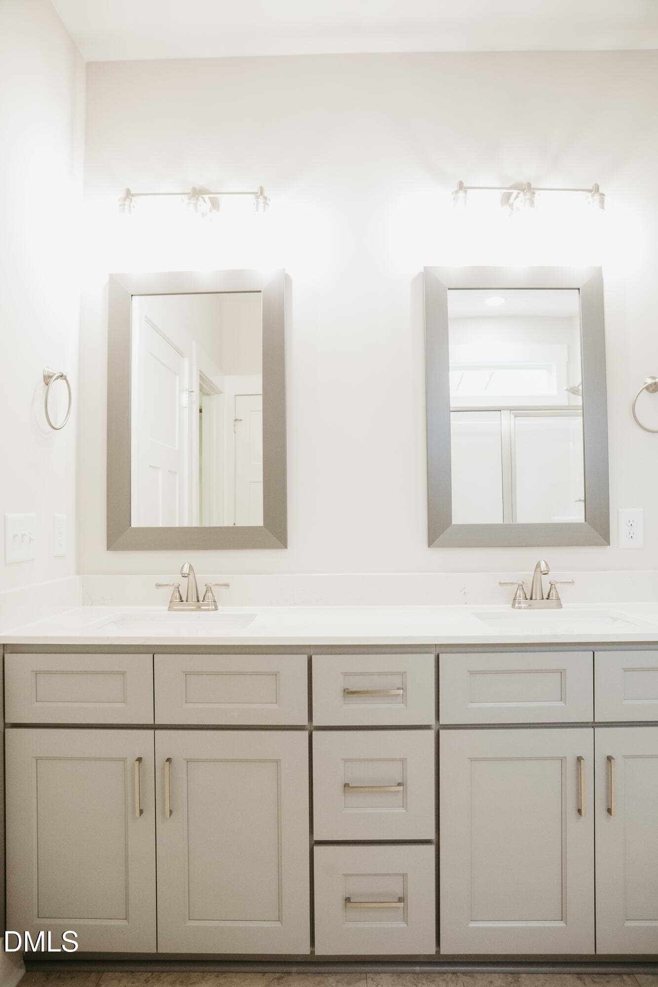 Tyler Plan Bath - 206 Vineyard Drive, La Grange, NC 28551