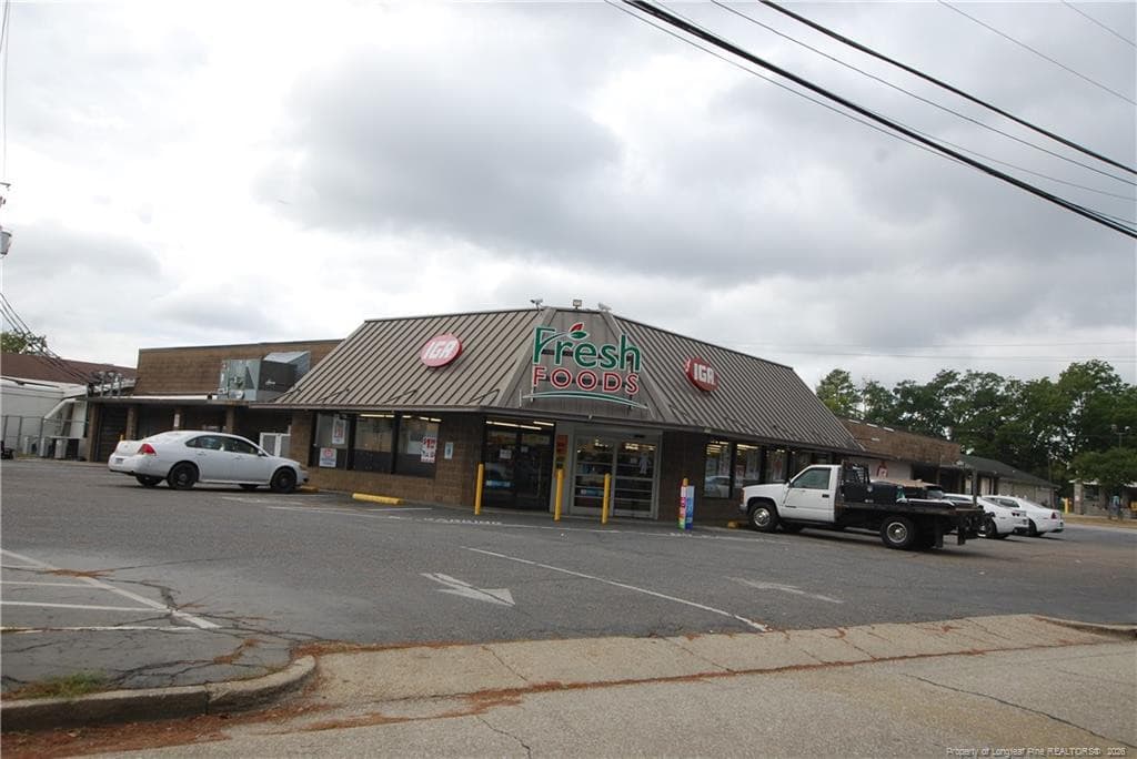 Photo 3 - 1002 E 5th Street, Lumberton, NC 28358