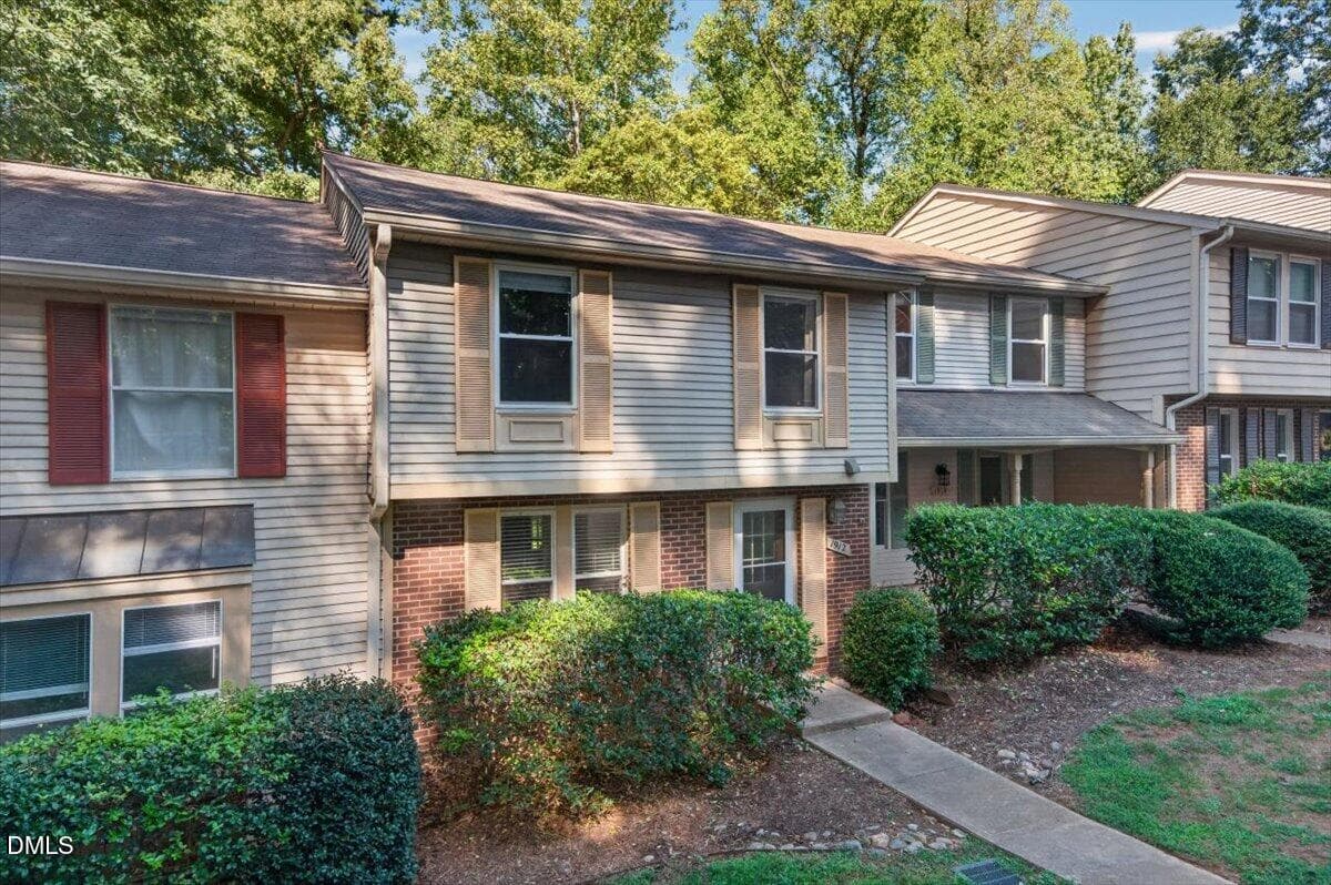 30-1912FoxSterlingDrRaleigh_030 - 1912 Fox Sterling Drive, Raleigh, NC 27606