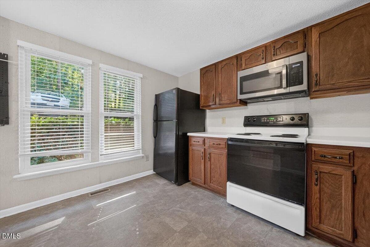 42-1912FoxSterlingDrRaleigh_042 - 1912 Fox Sterling Drive, Raleigh, NC 27606