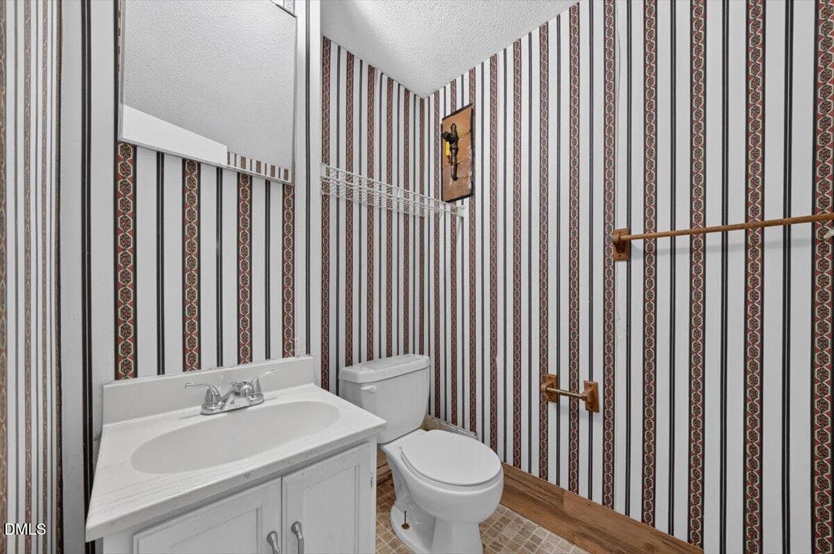 58-1912FoxSterlingDrRaleigh_058 - 1912 Fox Sterling Drive, Raleigh, NC 27606
