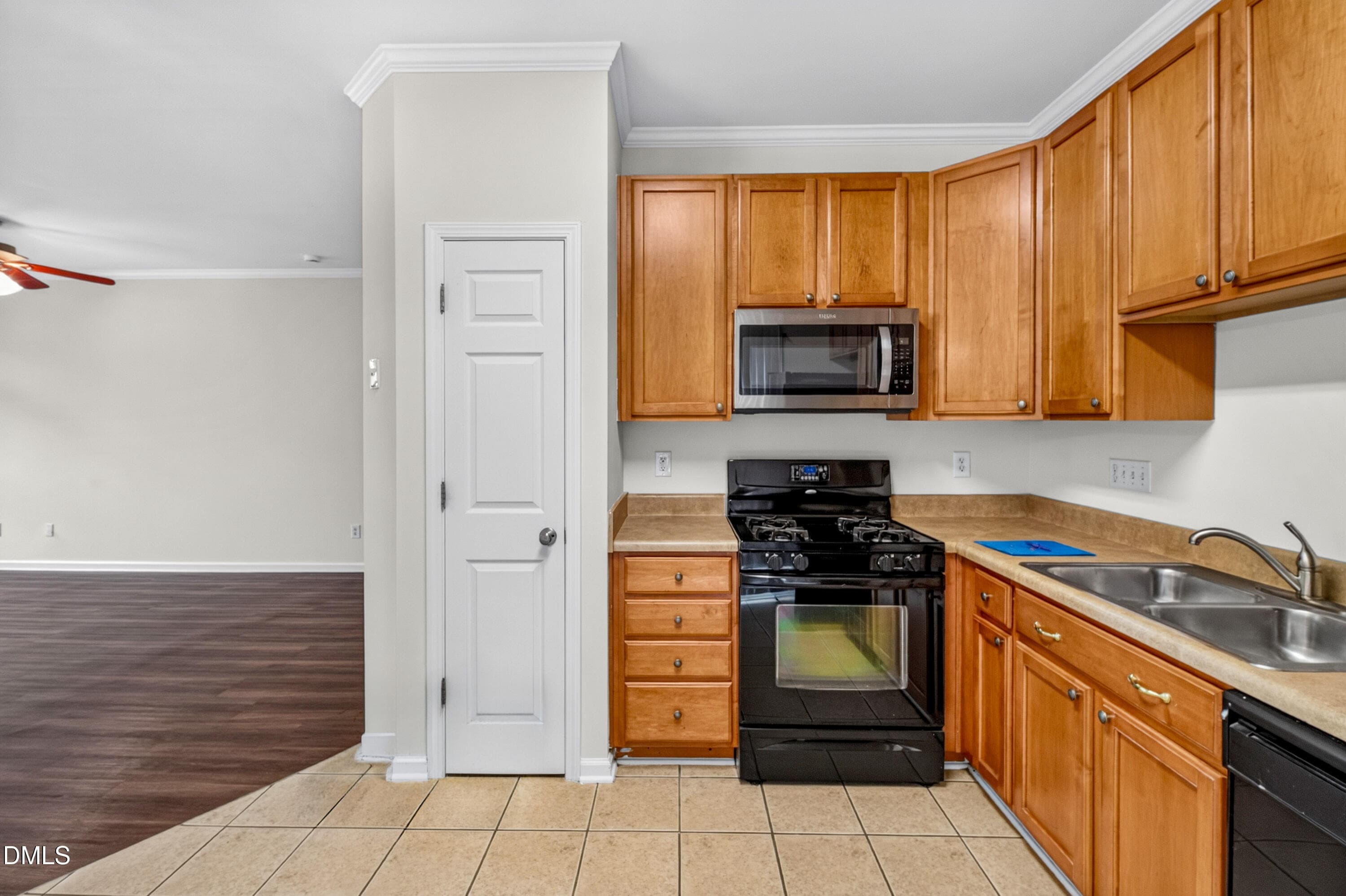Kitchen:pantry - 11711 Coppergate Drive 101, Raleigh, NC 27614