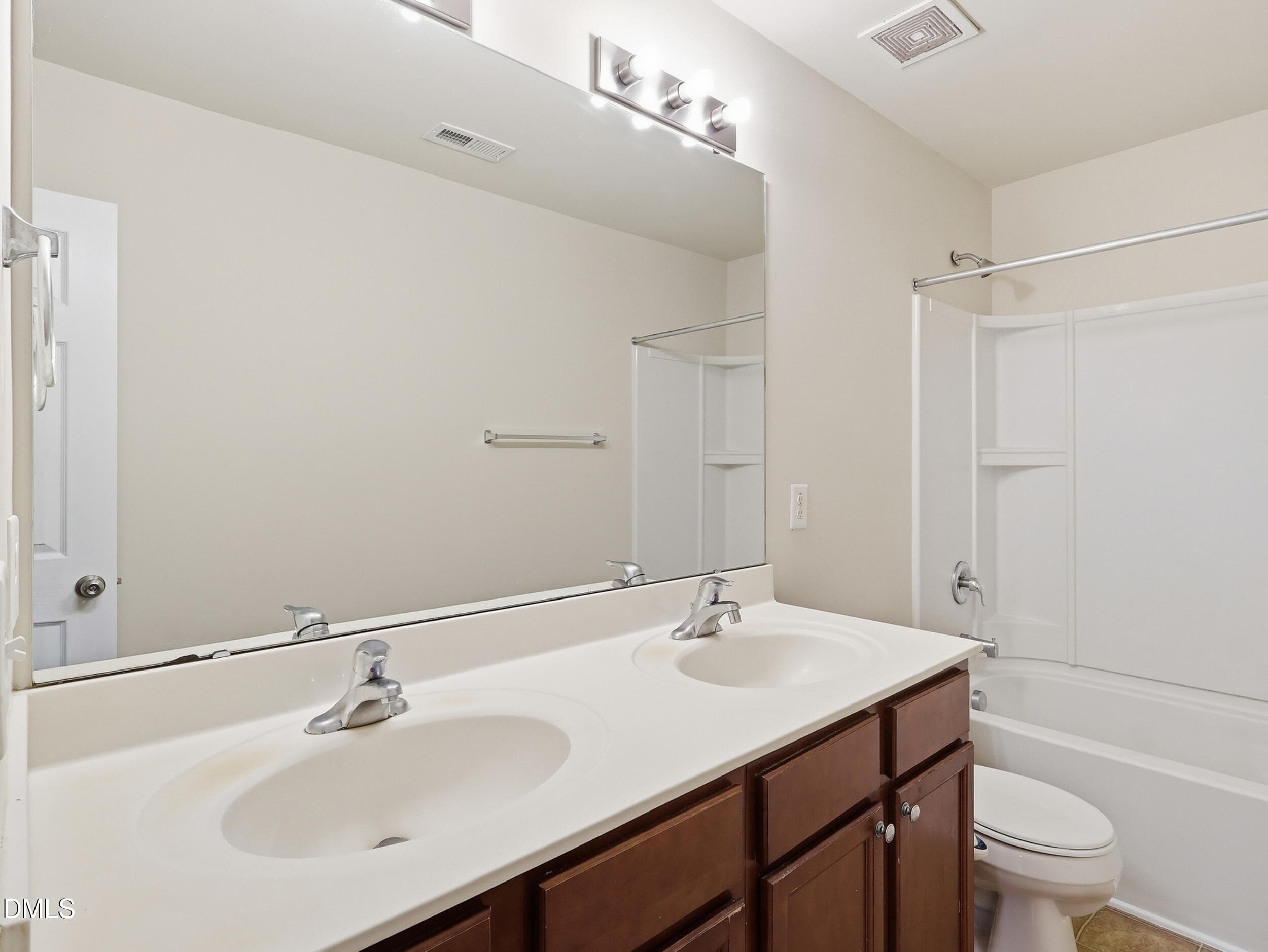 pearce-media-8041-hartham-park-ave-30 - 8041 Hartham Park Avenue, Raleigh, NC 27616
