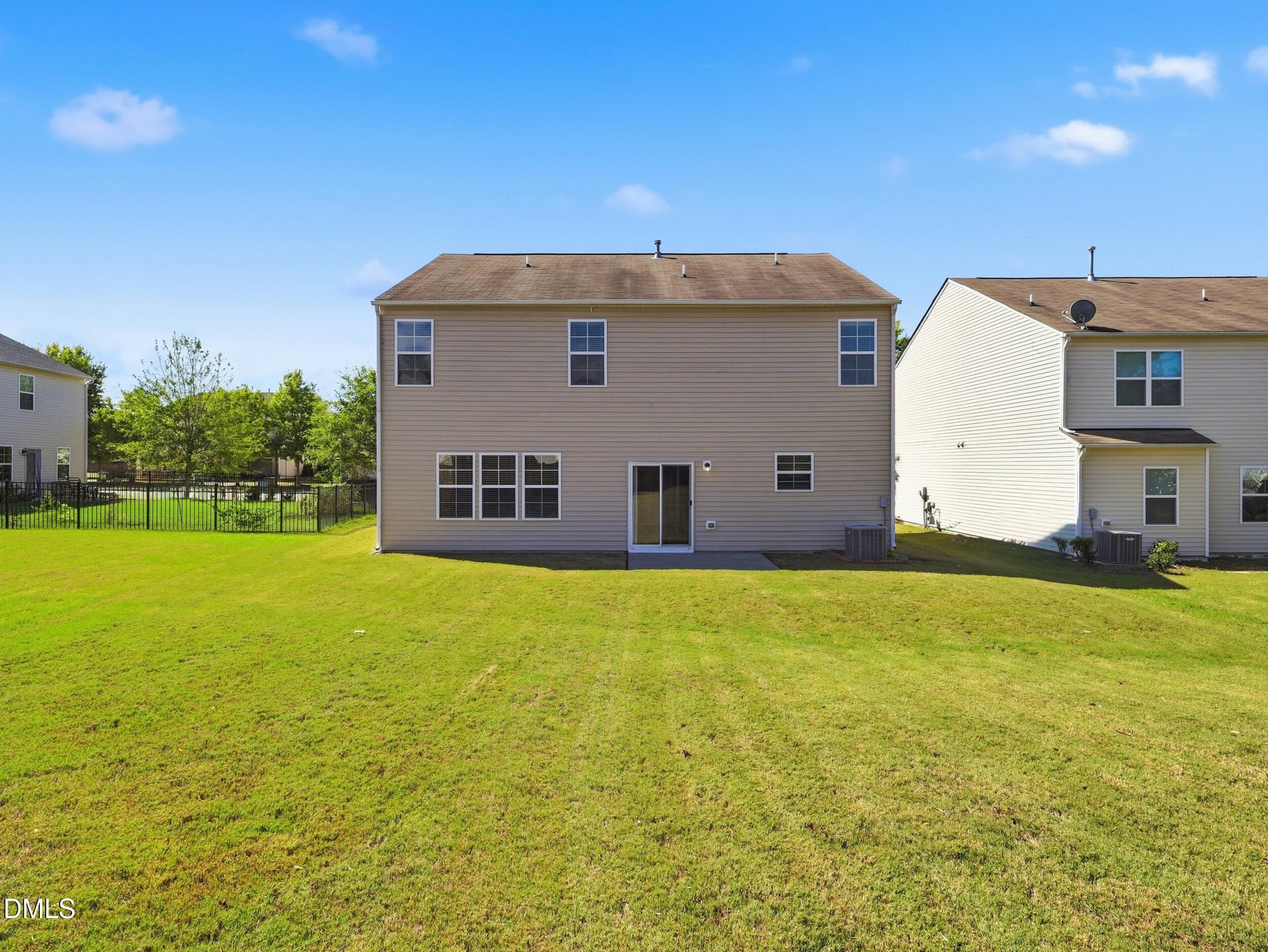 pearce-media-8041-hartham-park-ave-38 - 8041 Hartham Park Avenue, Raleigh, NC 27616