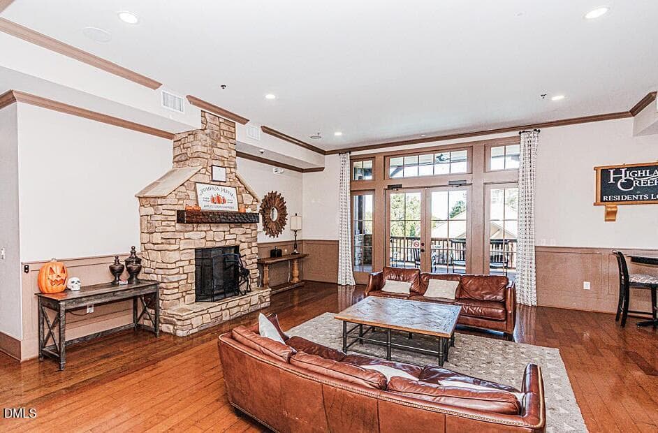 Inside Clubhouse 3 - 8041 Hartham Park Avenue, Raleigh, NC 27616