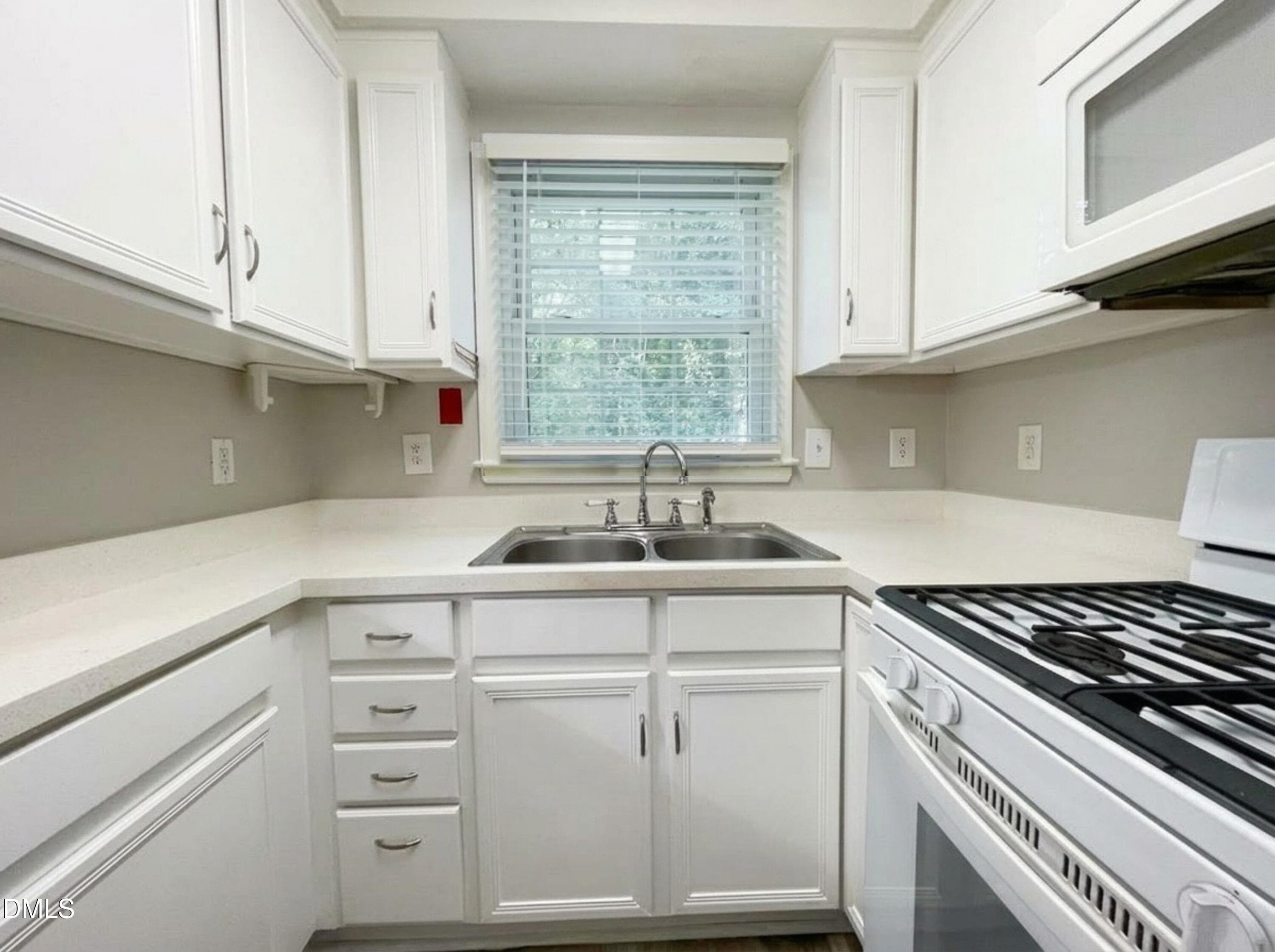 Kitchen - 4703 Blue Bird Court F, Raleigh, NC 27606, Raleigh