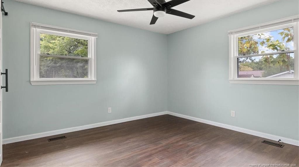 Photo 10 - 904 Austin Street, Hamlet, NC 28345