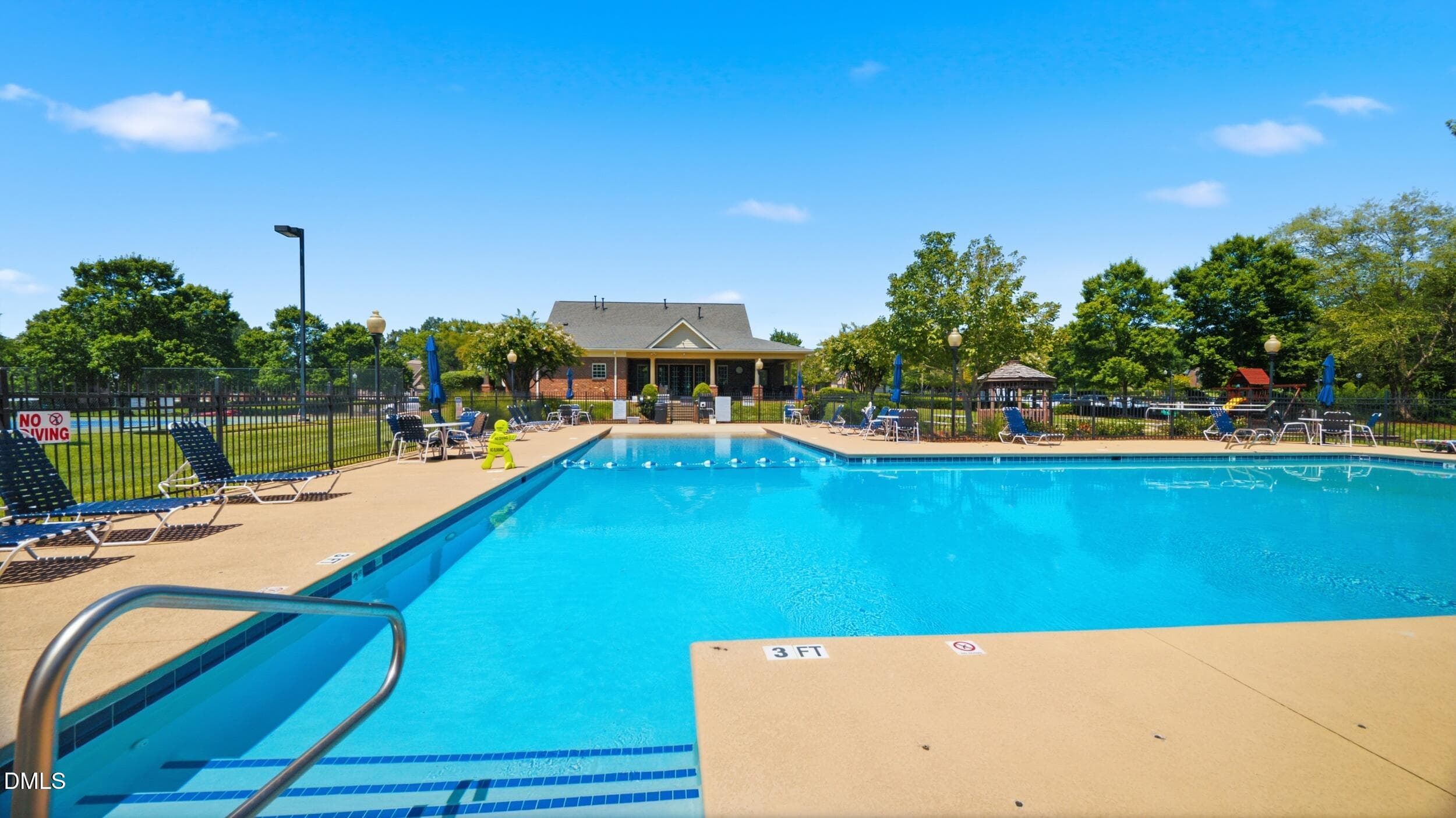 46__dsc0833 - 2016 Heron Pointe Drive, Whitsett, NC 27377