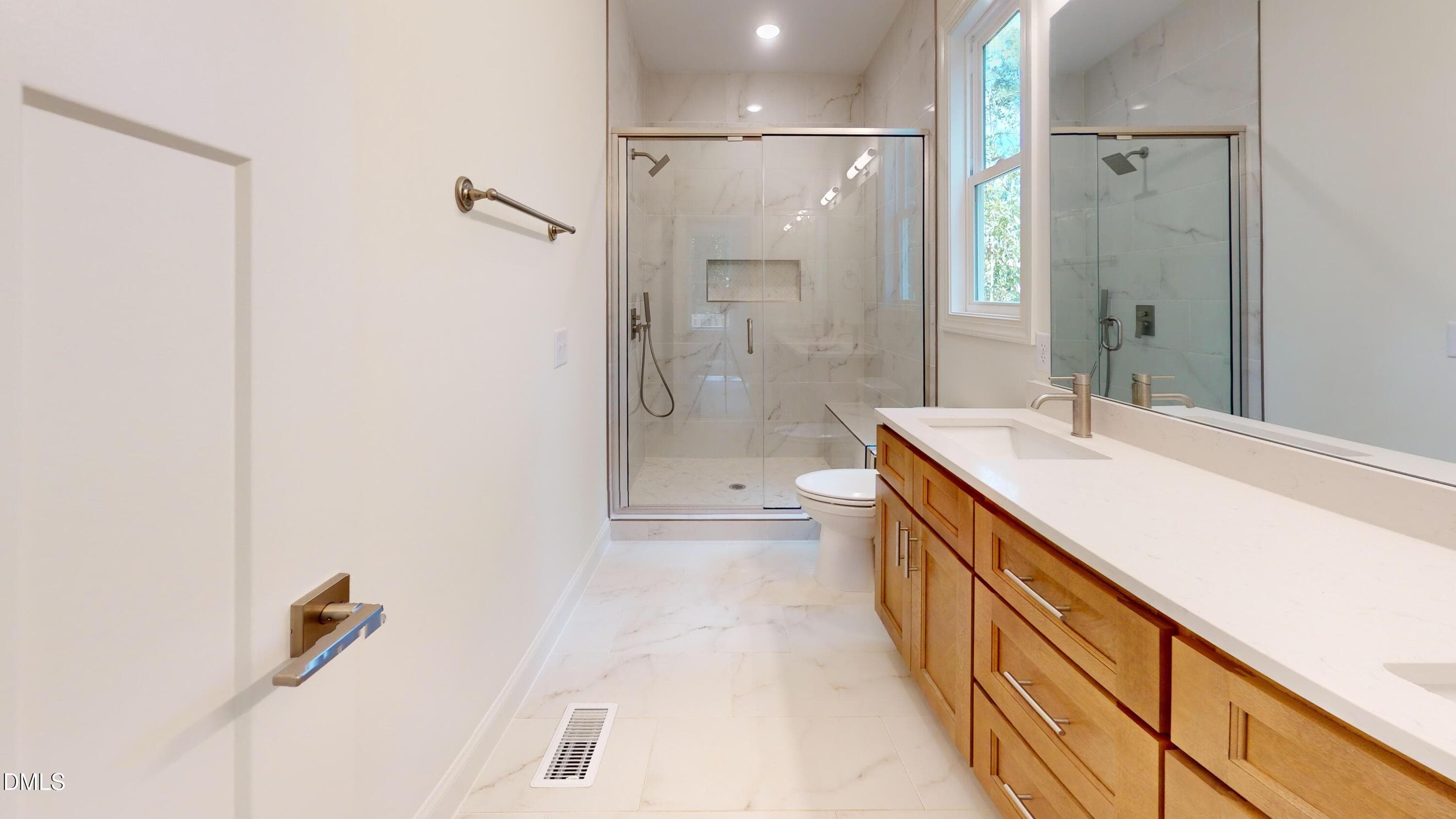 -209-West-Franklin-Bathroom - 209 W Franklin Street, Zebulon, NC 27597