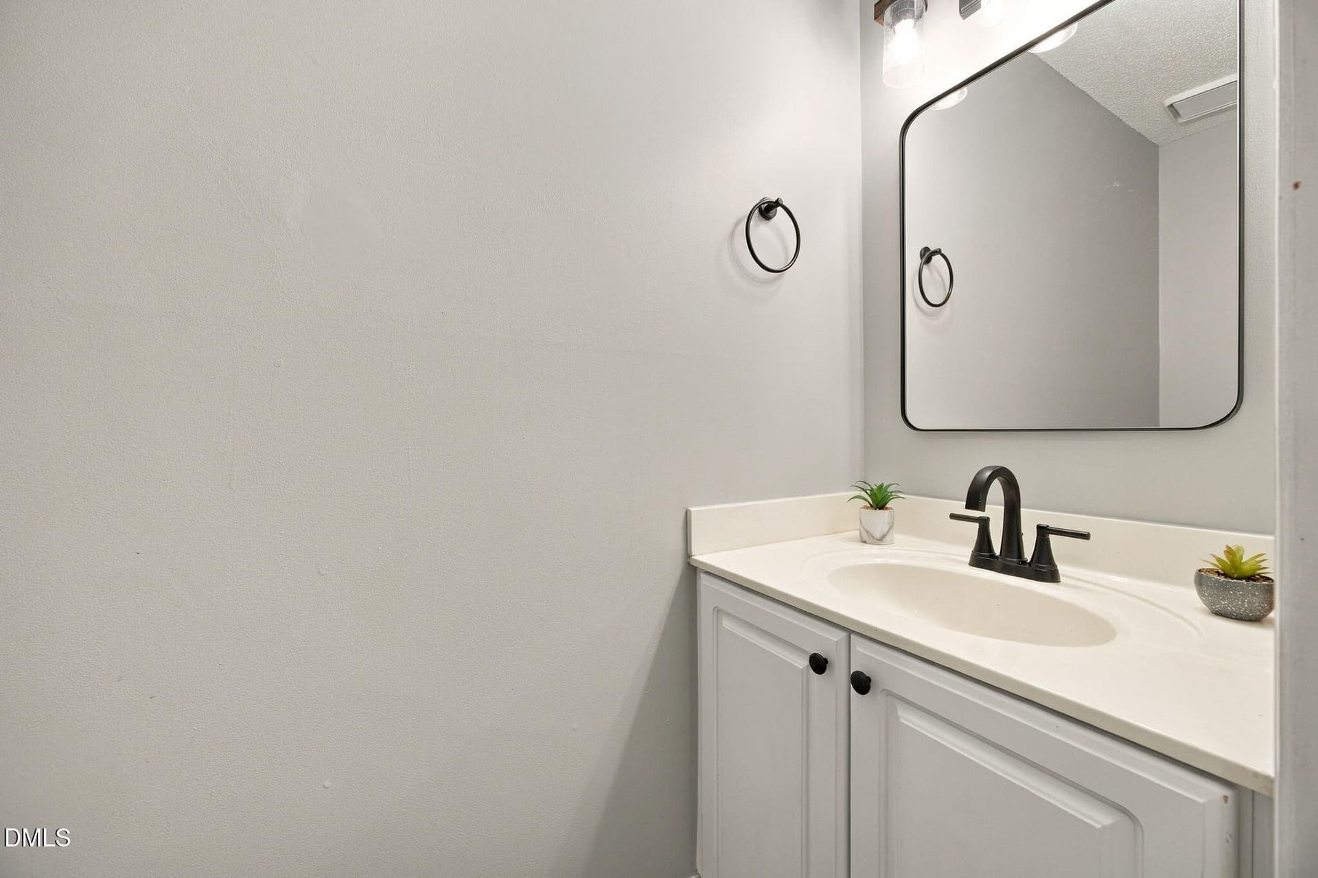 33-web-or-mls-IMG_6499 - 5109 Knightsbridge Way, Raleigh, NC 27604