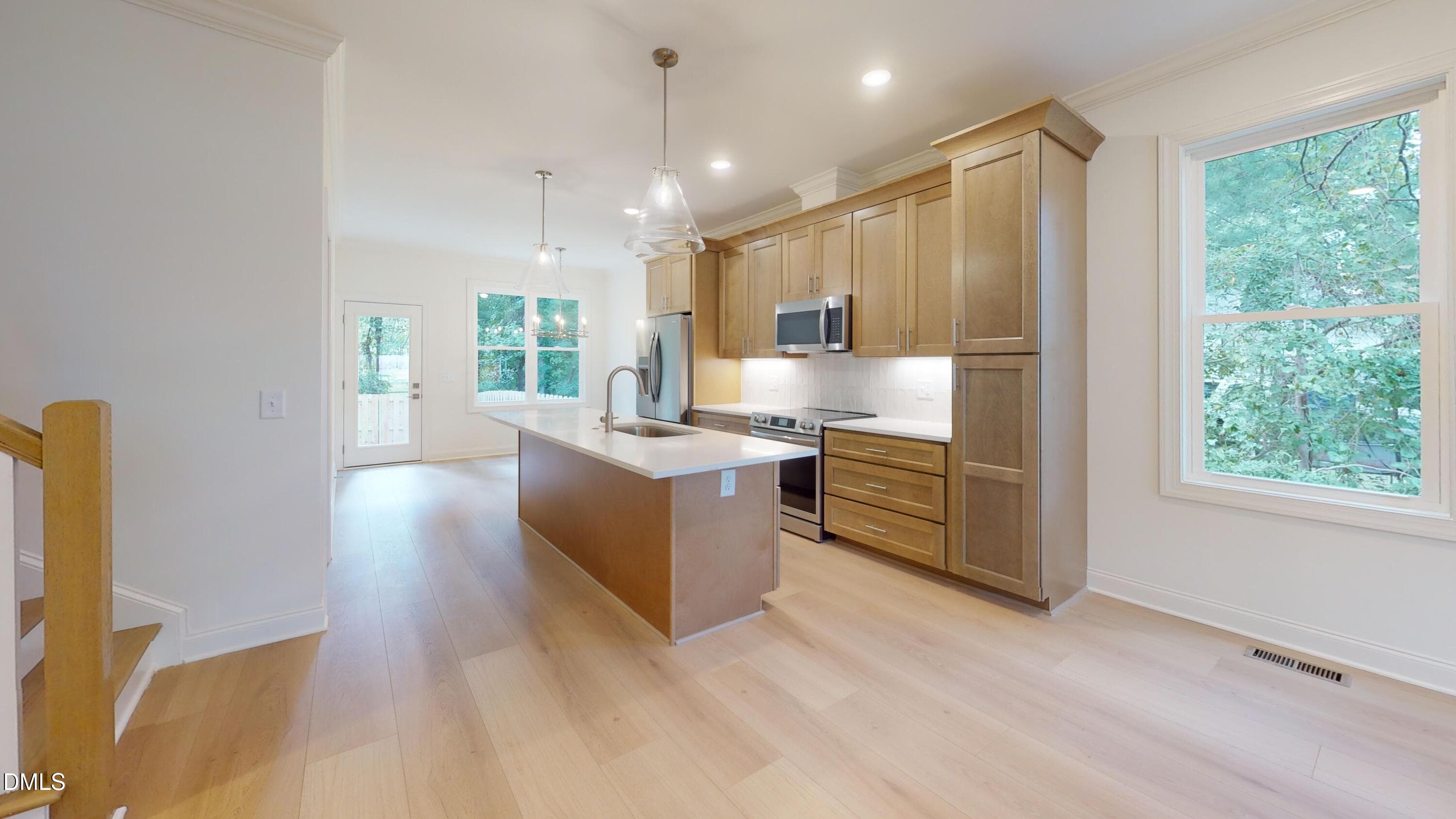 -209-West-Franklin-Kitchen - 209 W Franklin Street, Zebulon, NC 27597