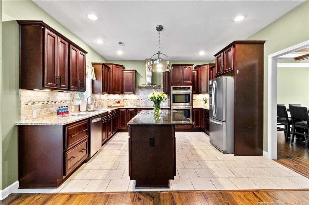 Kitchen - 255 Gwendolyn Way, Fuquay Varina, NC 27526