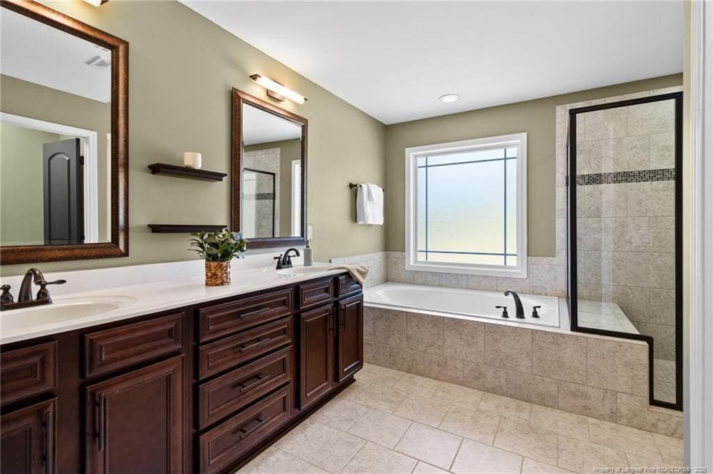 Primary Bathroom - 255 Gwendolyn Way, Fuquay Varina, NC 27526