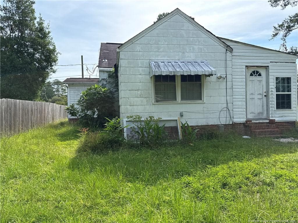 Photo 3 - 702 S Main Street, Fairmont, NC 28340