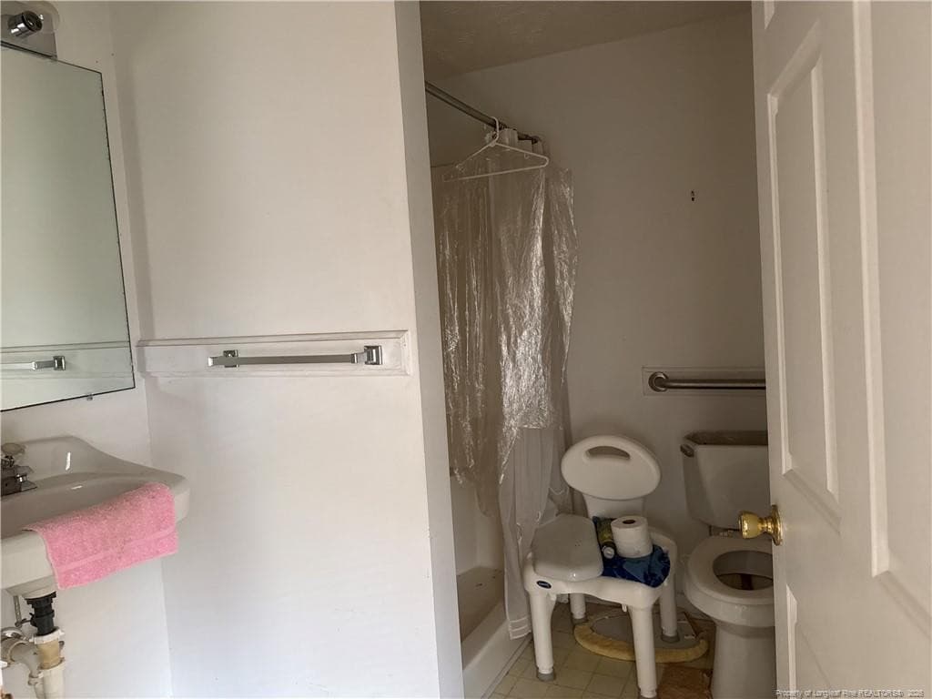 Photo 10 - 702 S Main Street, Fairmont, NC 28340