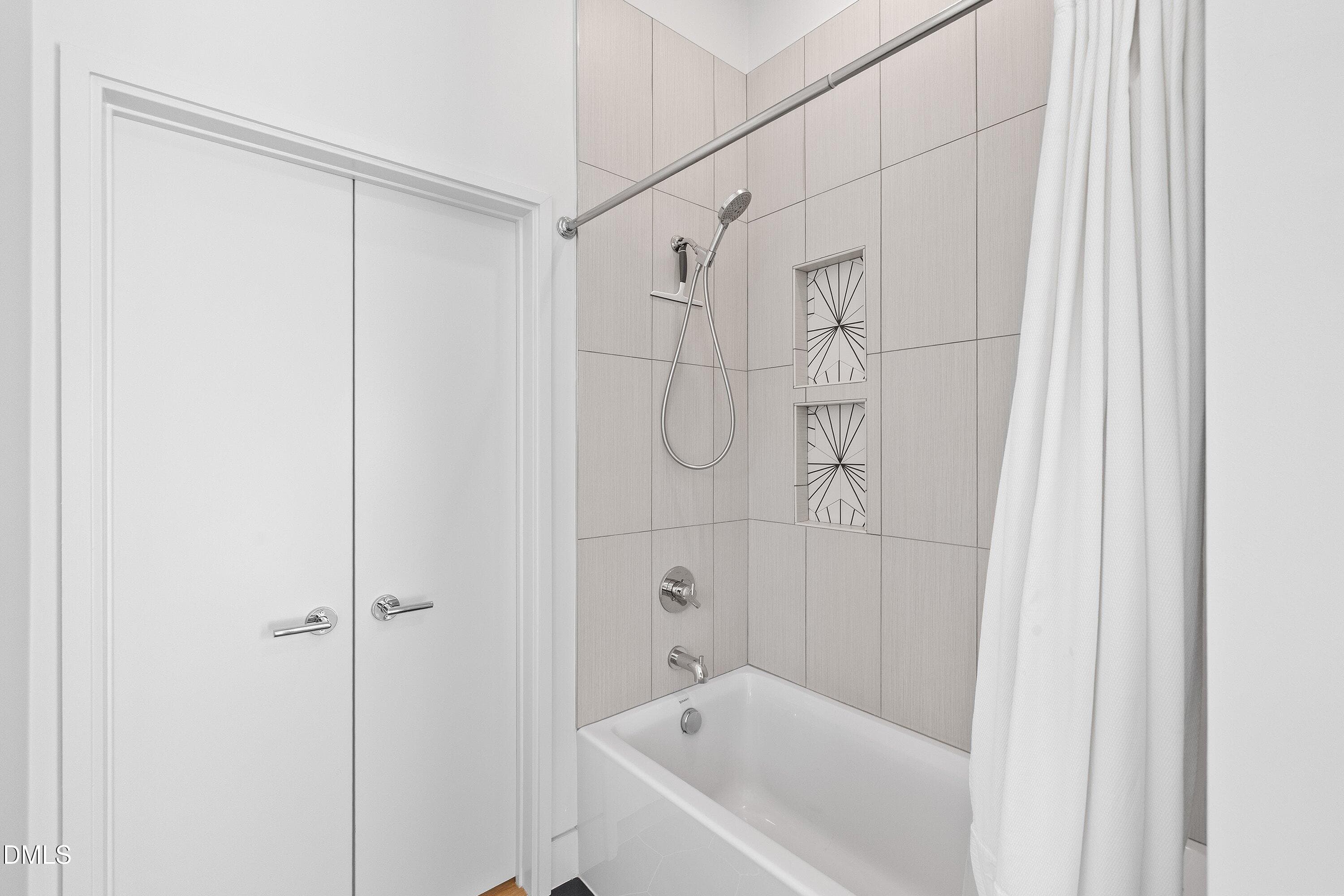 26-705 Lindley_7788 - 705 Lindley Drive, Durham, NC 27703