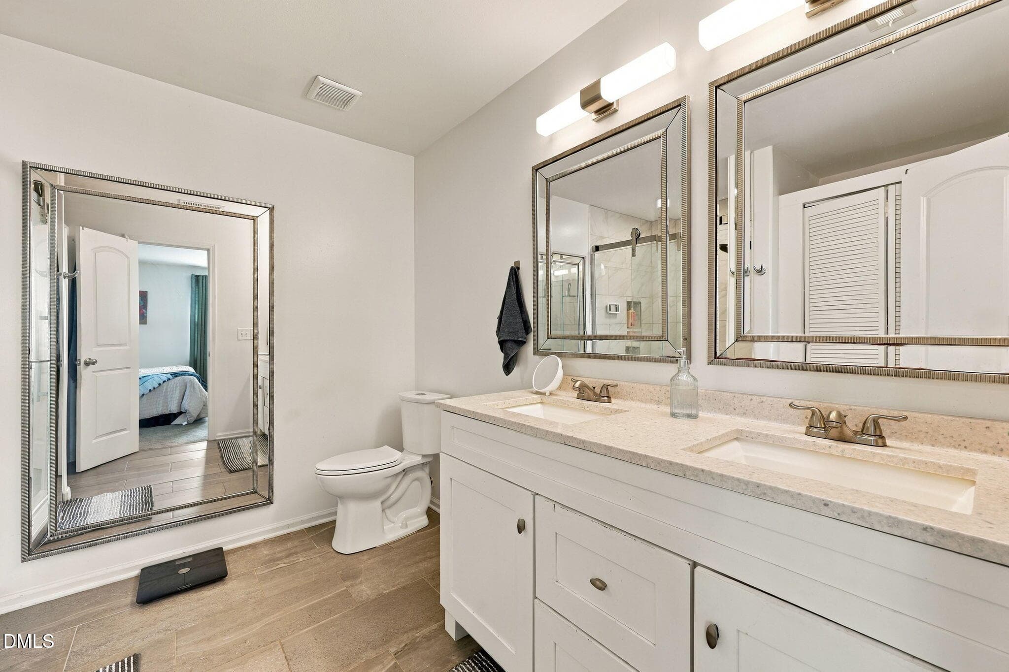 32-web-or-mls-IMG_0059_edit - 5015 Carnelian Drive, Raleigh, NC 27610