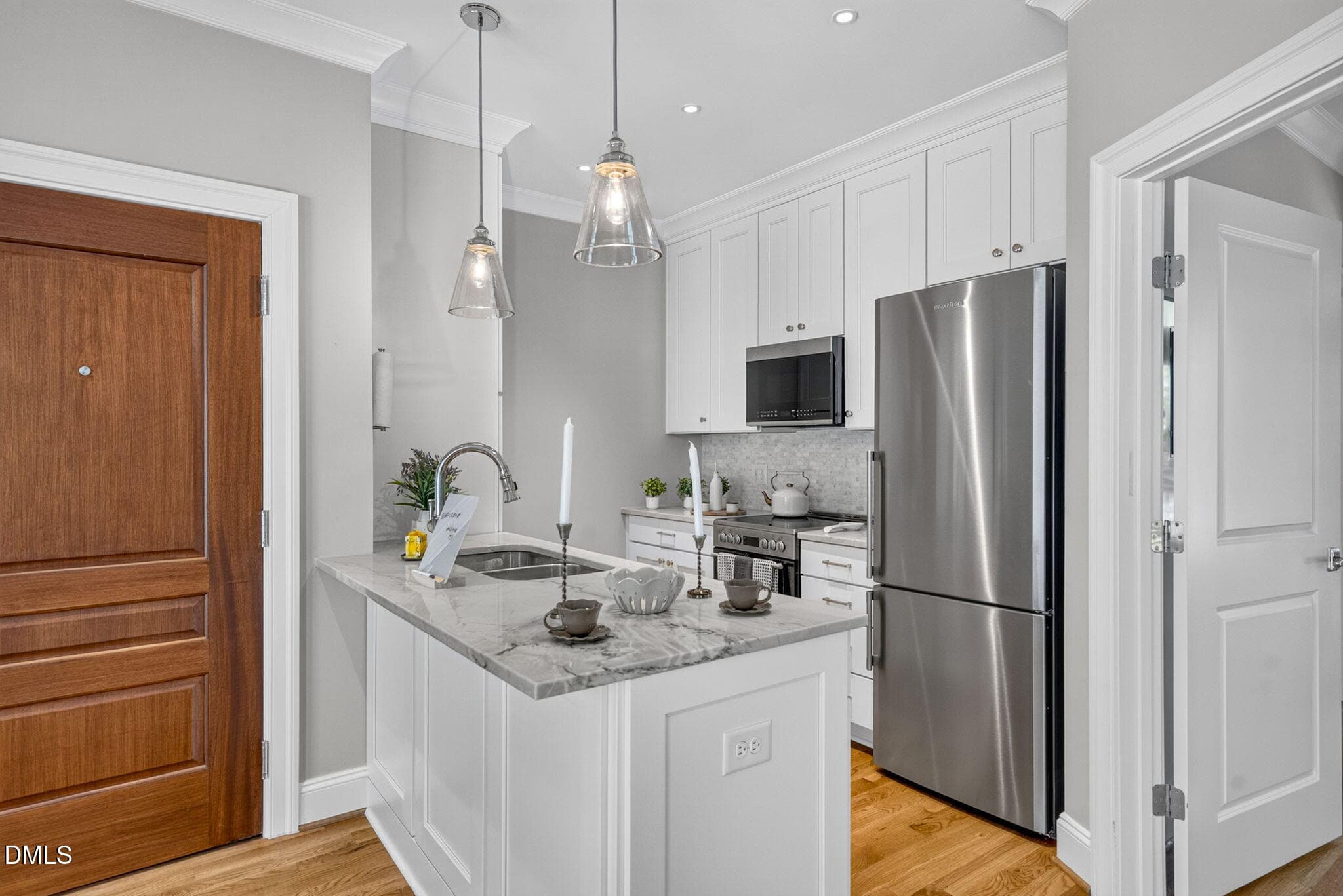 Kitchen - 607 Smedes Place B, Raleigh, NC 27605