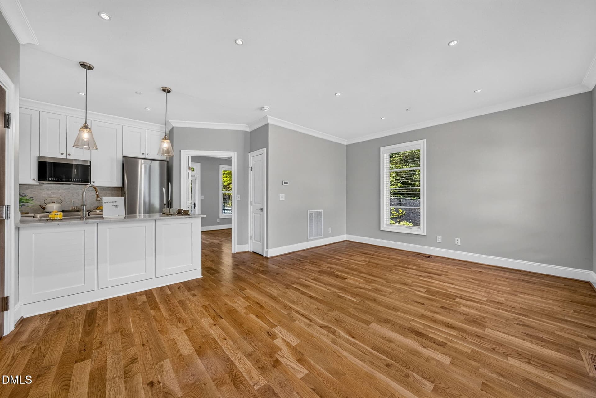 Living Room - 607 Smedes Place B, Raleigh, NC 27605