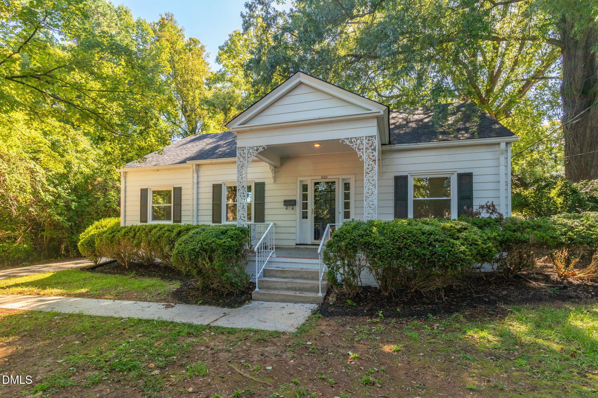 2-web-or-mls-3123 W Friendly Ave-2 - 3123 W Friendly Avenue, Greensboro, NC 27408