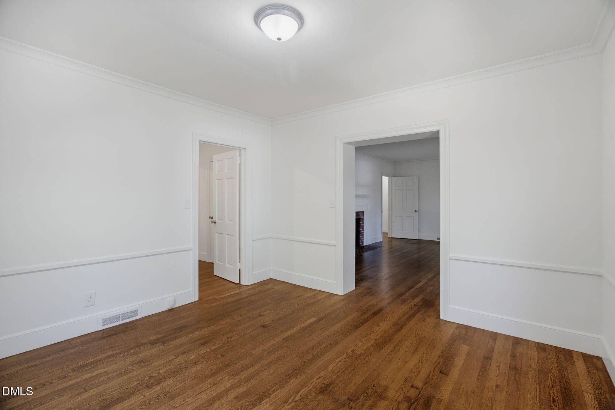 9-web-or-mls-3123 W Friendly Ave-9 - 3123 W Friendly Avenue, Greensboro, NC 27408