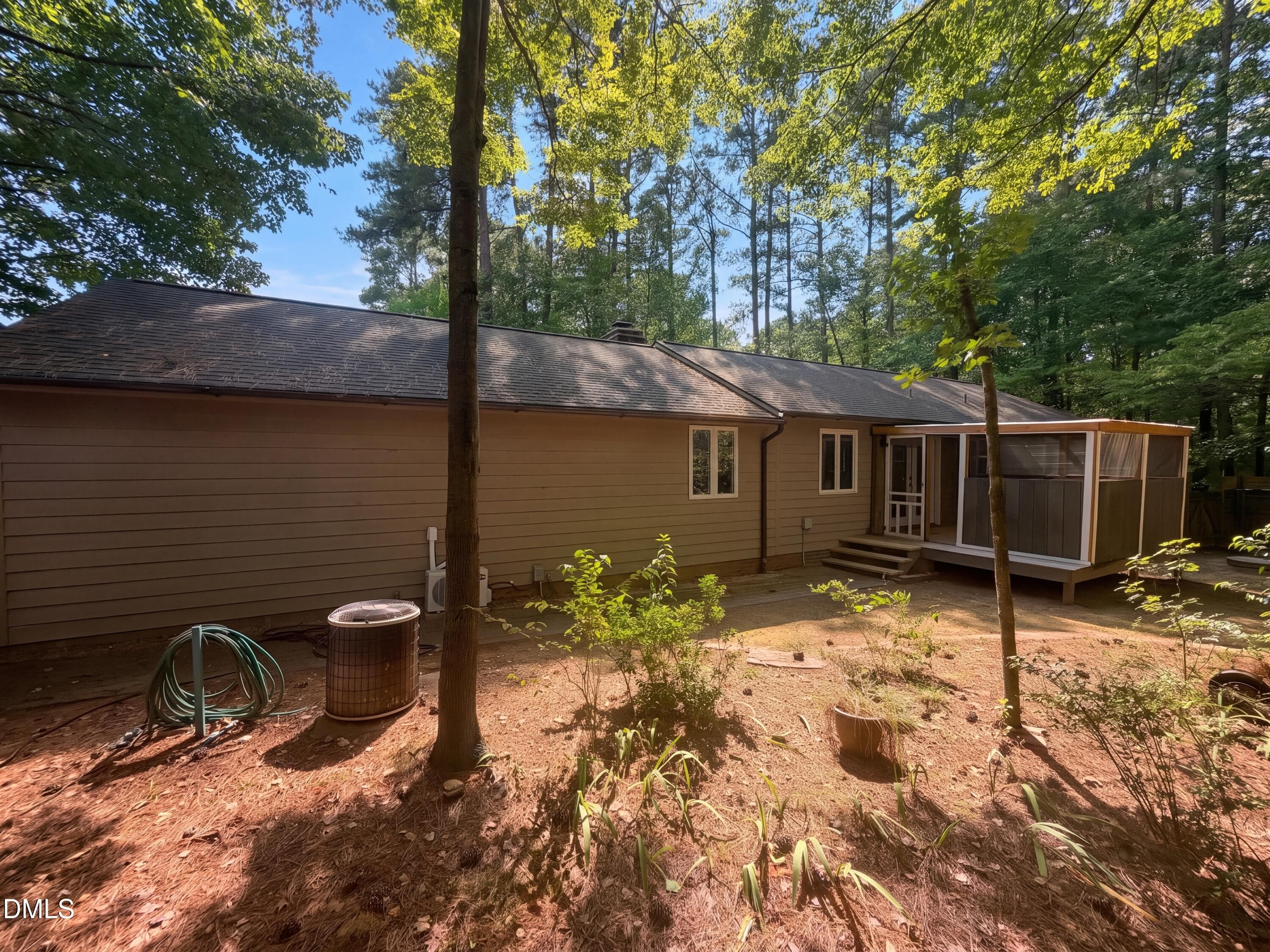 photo_05 - 6908 Laurdane Road, Raleigh, NC 27613