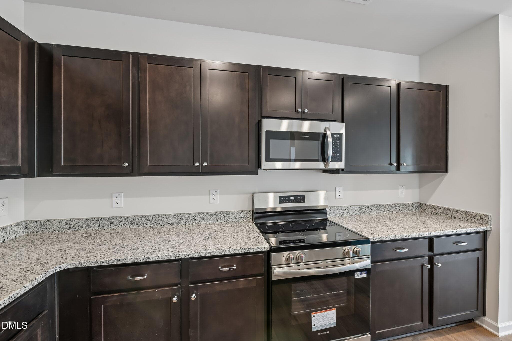 Stainless Steel Appliances - 40 Chardonnay Drive, Lillington, NC 27546