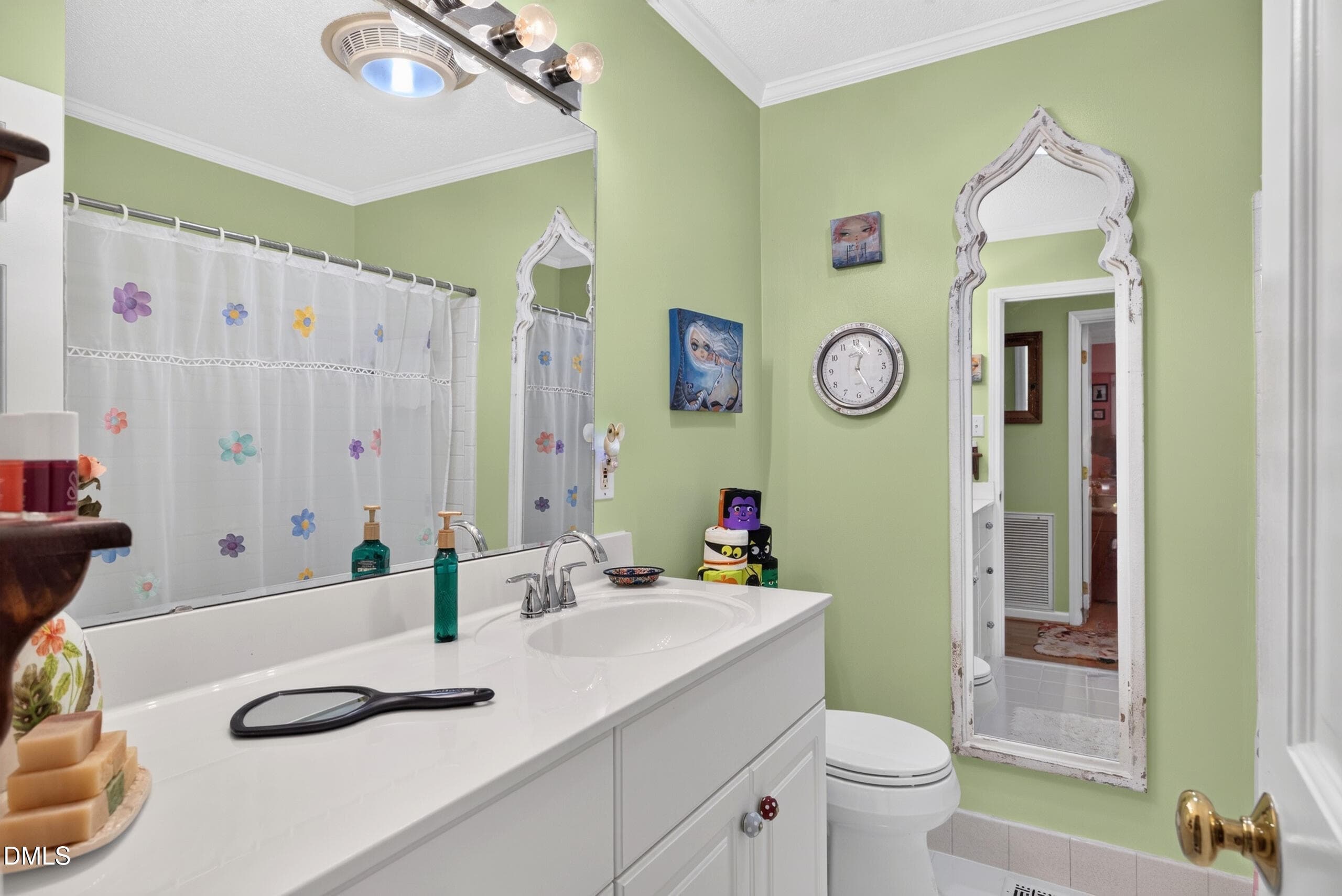 Hall Bath - 1120 Balmoral Drive, Cary, NC 27511