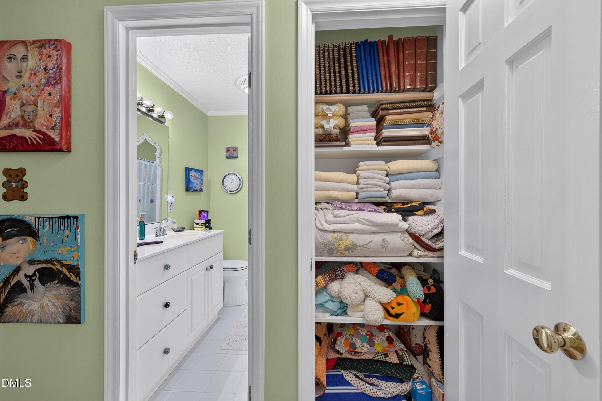 Linen Closet - 1120 Balmoral Drive, Cary, NC 27511