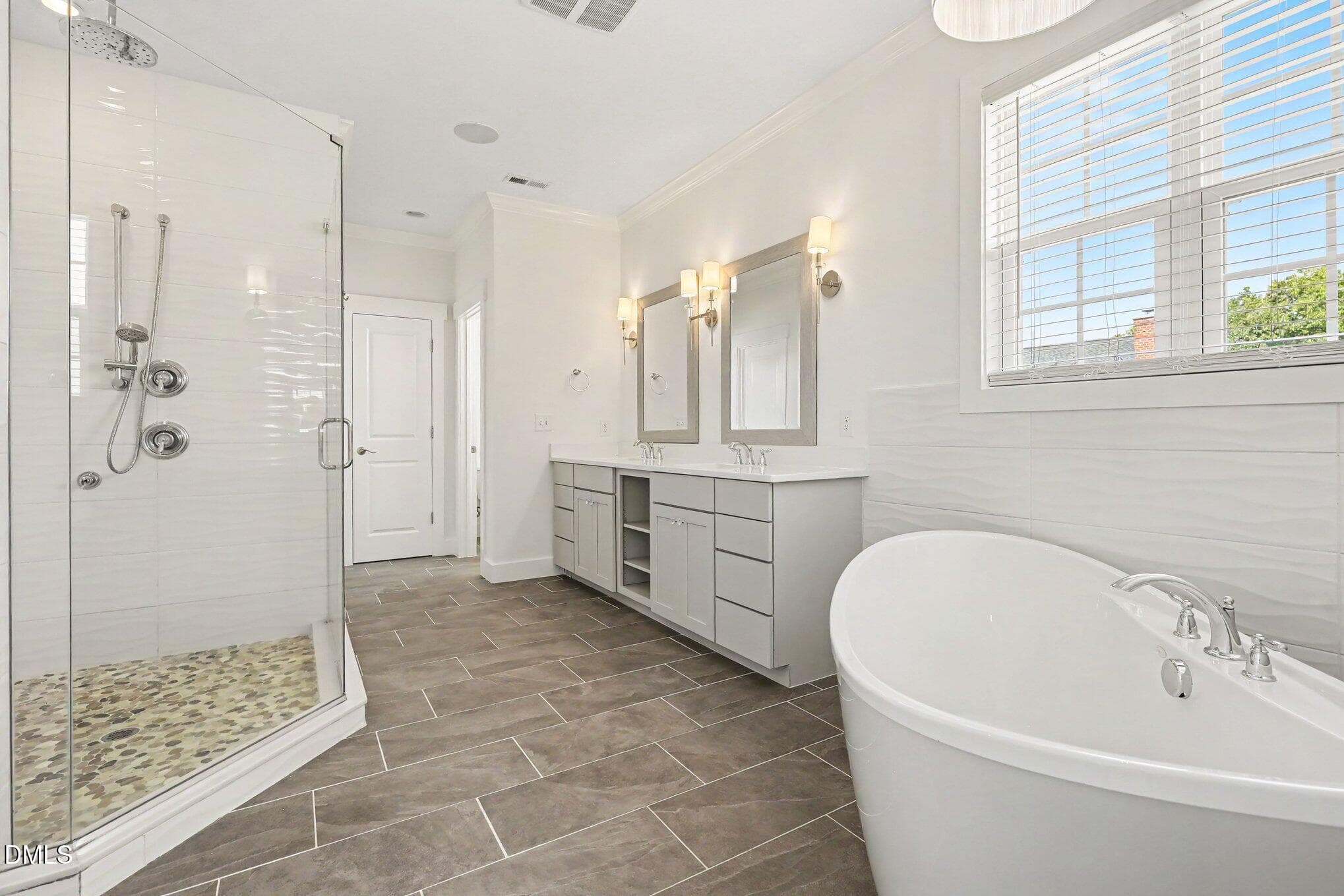020_file_3366 - 2308 Wade Avenue, Raleigh, NC 27607