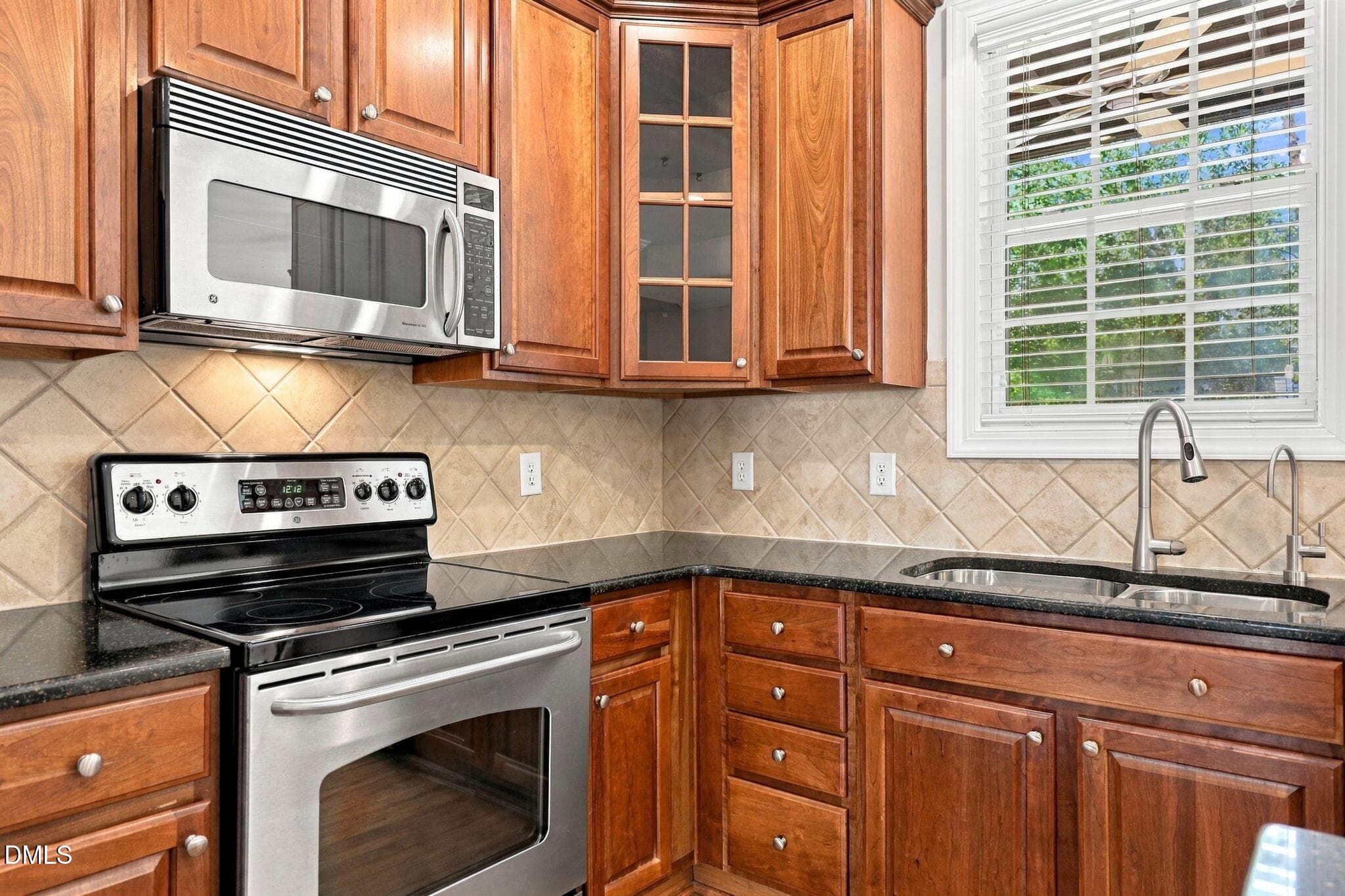 21-web-or-mls-IMG_9653 - 3122 Hudson Hill Lane, Raleigh, NC 27612