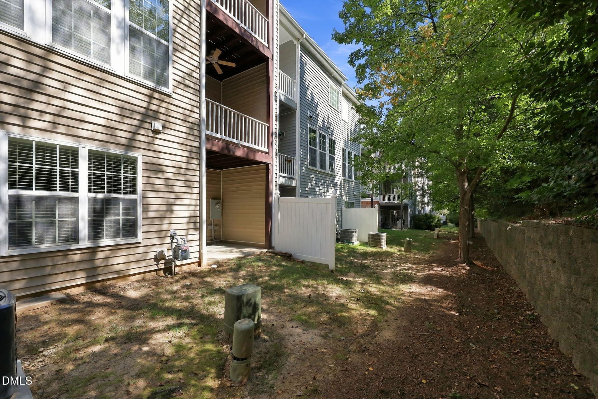 53-web-or-mls-IMG_9740 - 3122 Hudson Hill Lane, Raleigh, NC 27612