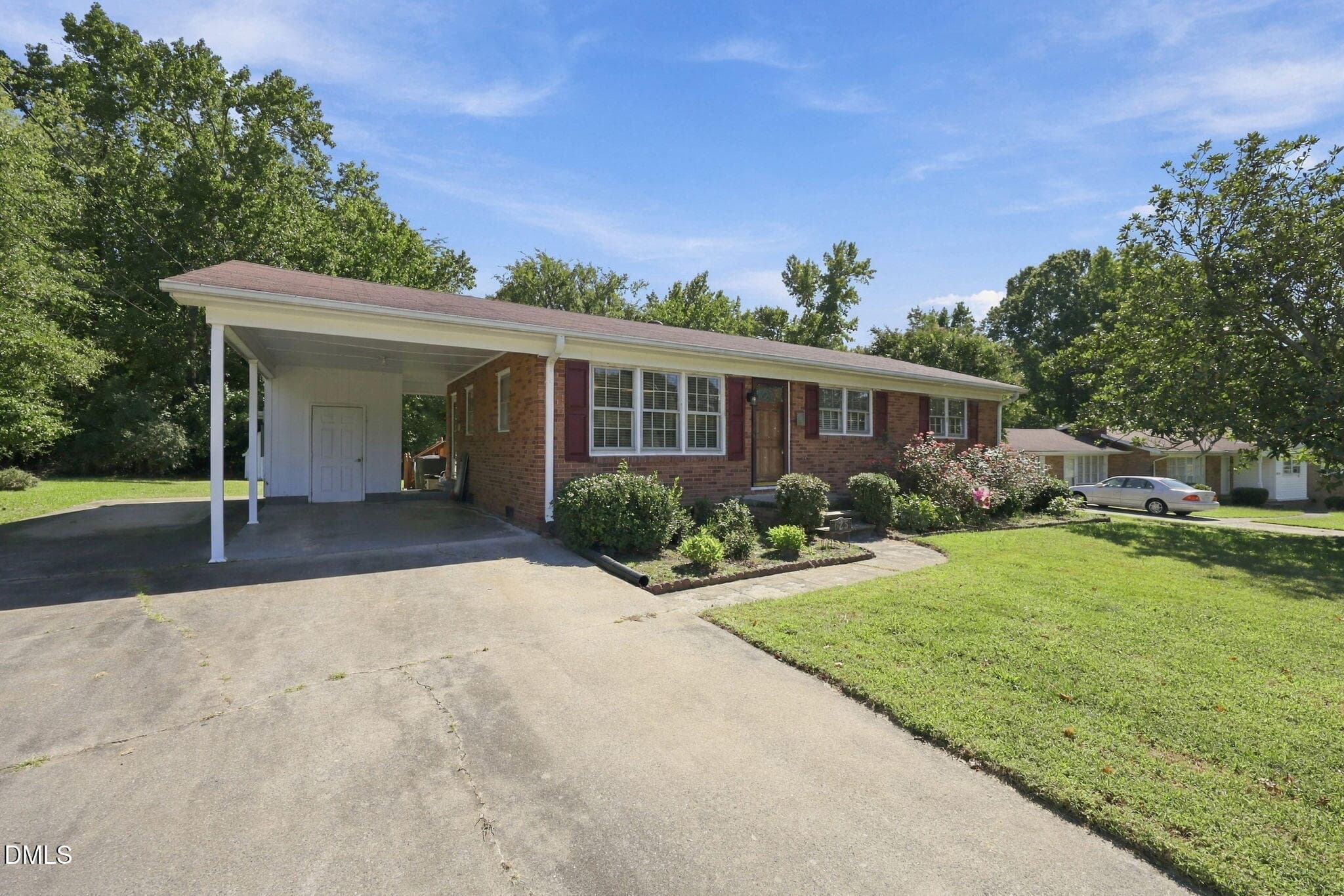 2-web-or-mls-IMG_9414 - 625 Holly Street, Burlington, NC 27217