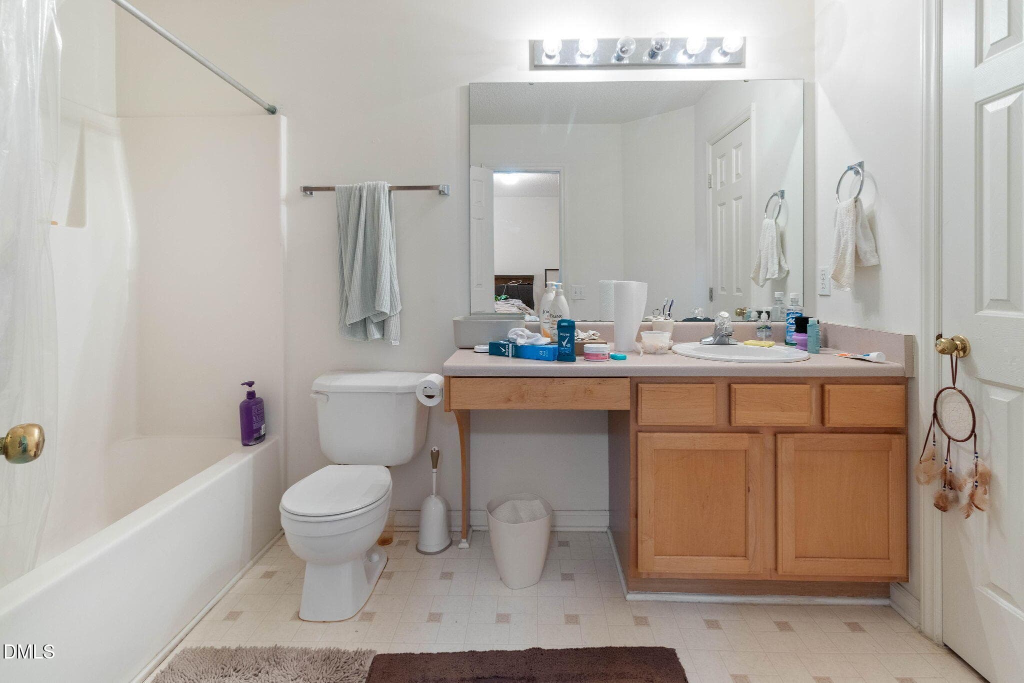 2nd Full Bath - 4414 Pottery Lane, Raleigh, NC 27616