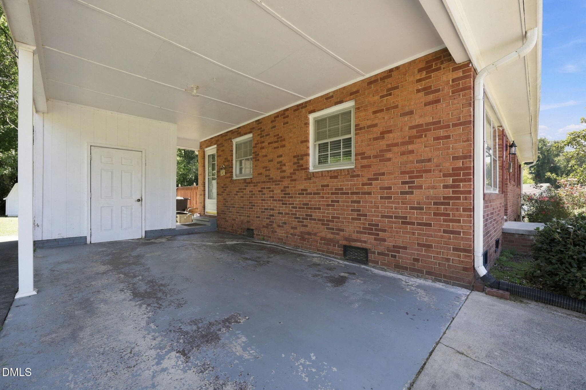 26-web-or-mls-IMG_9415 - 625 Holly Street, Burlington, NC 27217