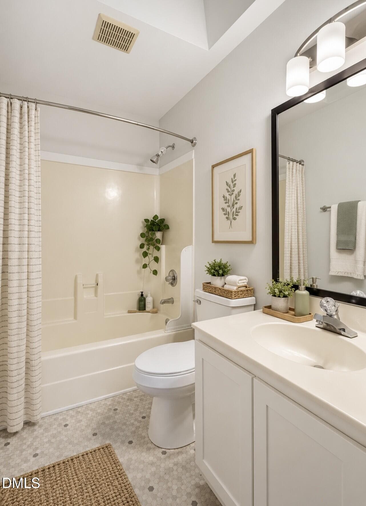 Hall Bath - 112 Mossbark Lane, Chapel Hill, NC 27514