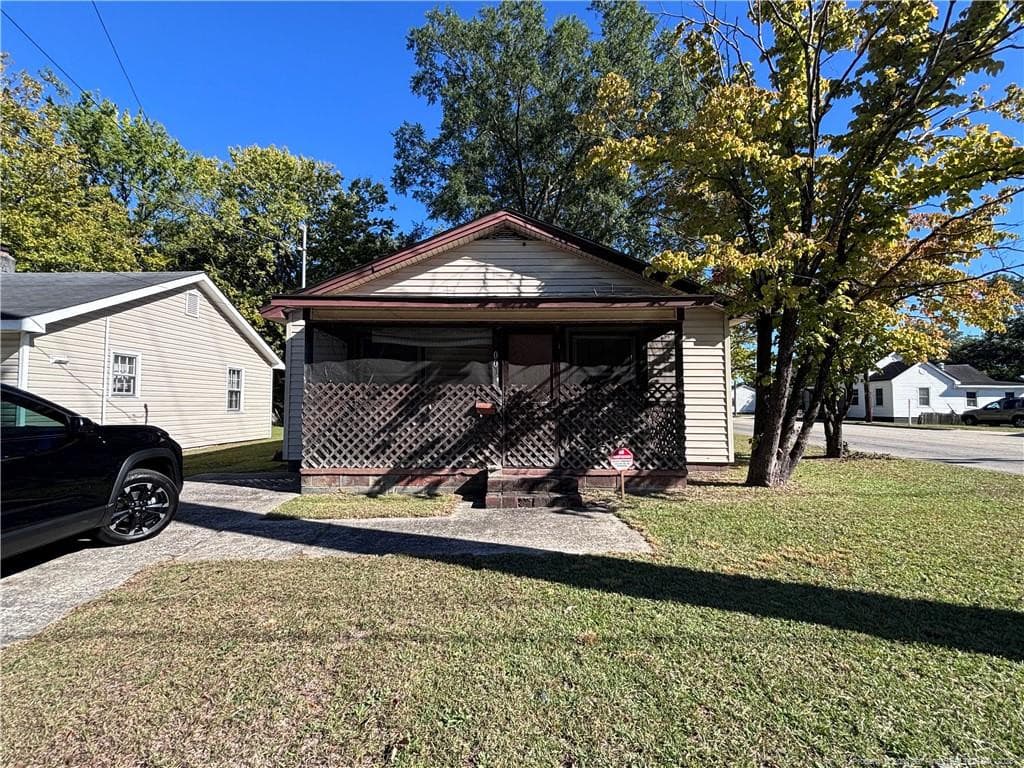 Photo 7 - 1000 N King Avenue, Dunn, NC 28334