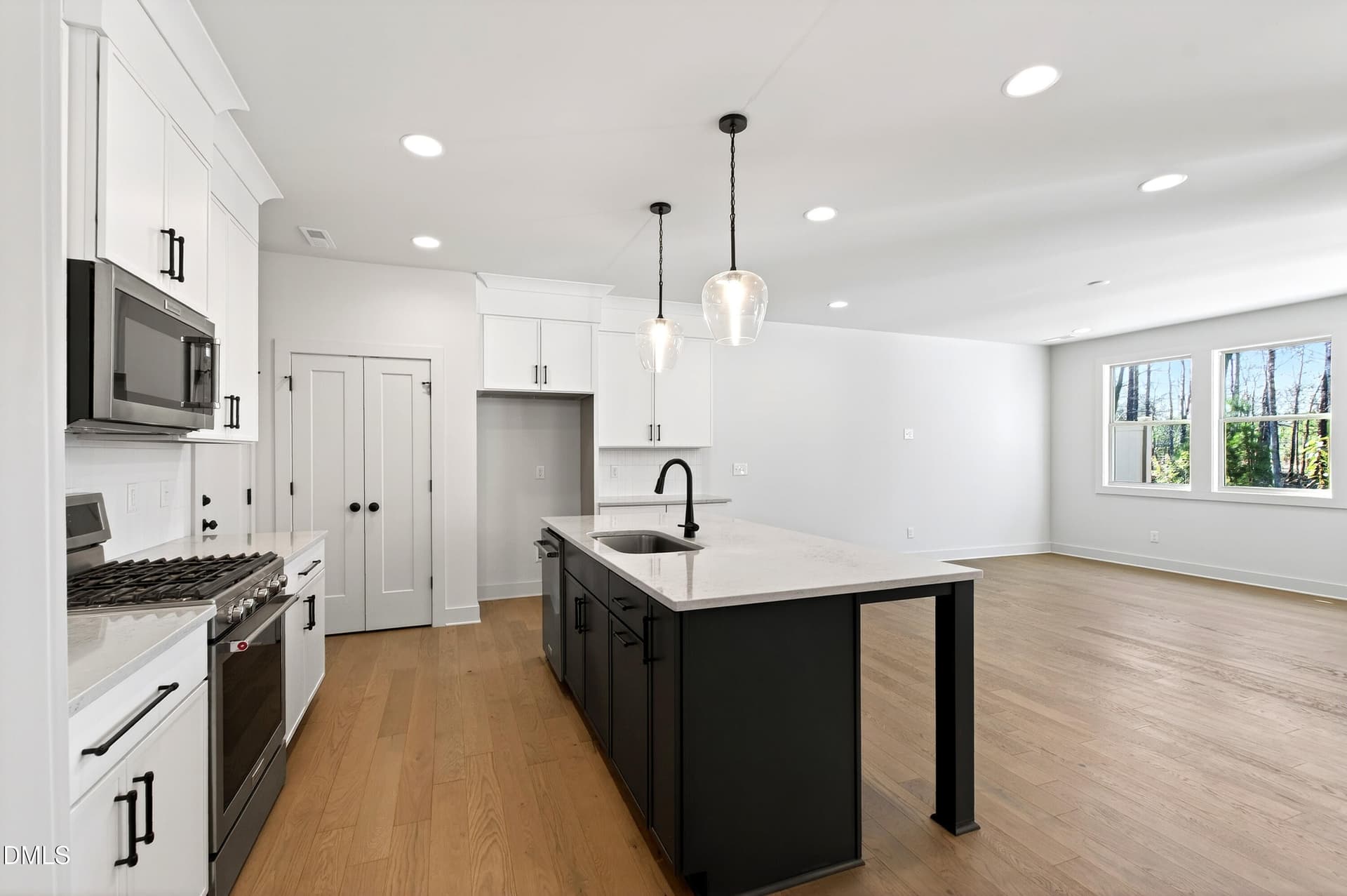 982 Helix (9) - 707 Mirkwood Avenue, Apex, NC 27523