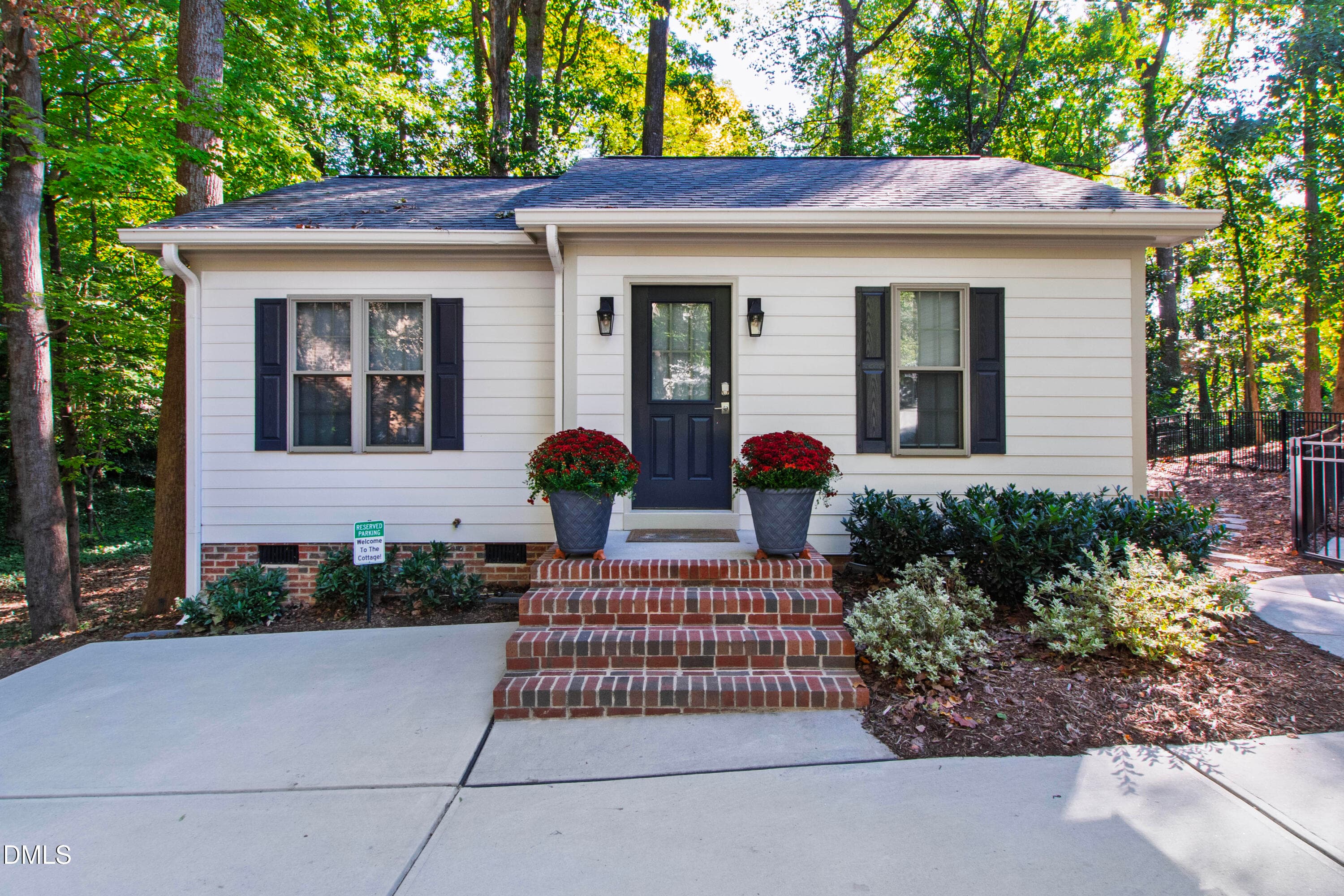 Ranlo (70) - 3516 Ranlo Drive, Raleigh, NC 27612