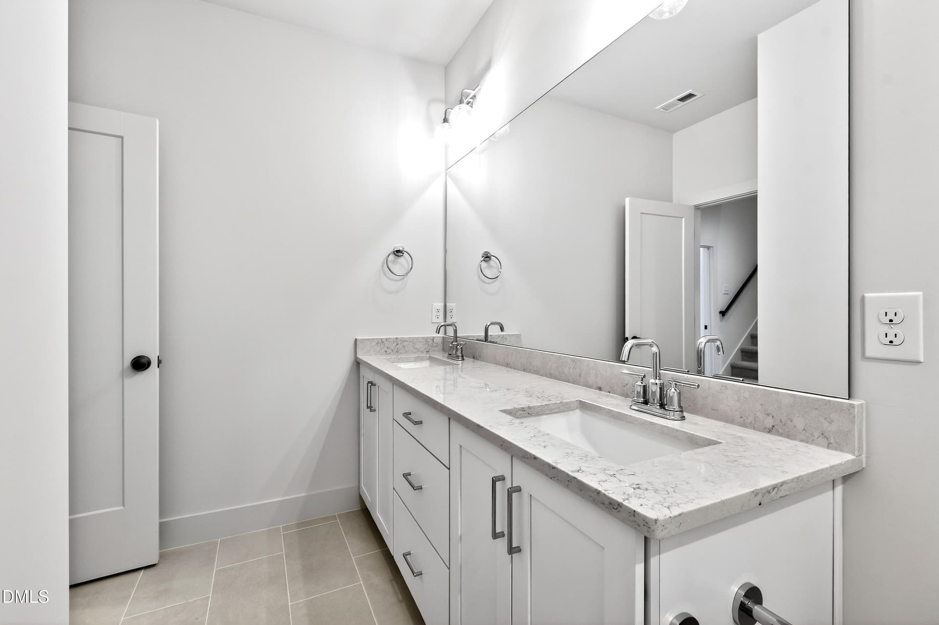 982 Helix (40) - 707 Mirkwood Avenue, Apex, NC 27523