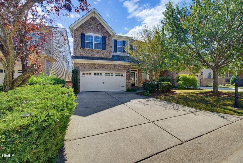 frontview2 - 1321 English Cottage Lane, Cary, NC 27518