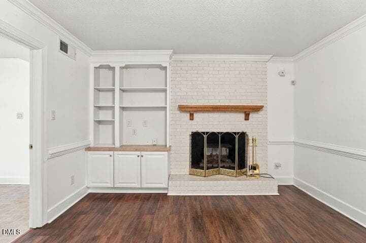 Fireplace - 2509 Ward Boulevard, Wilson, NC 27893