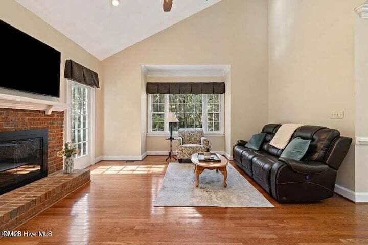 Great Room 2 - 8407 Wycombe Lane, Raleigh, NC 27615