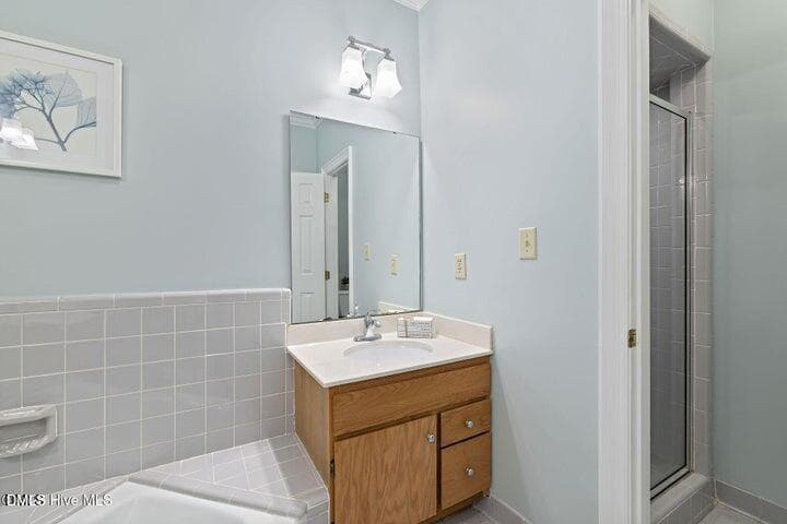 Owner's Bath 2 - 8407 Wycombe Lane, Raleigh, NC 27615