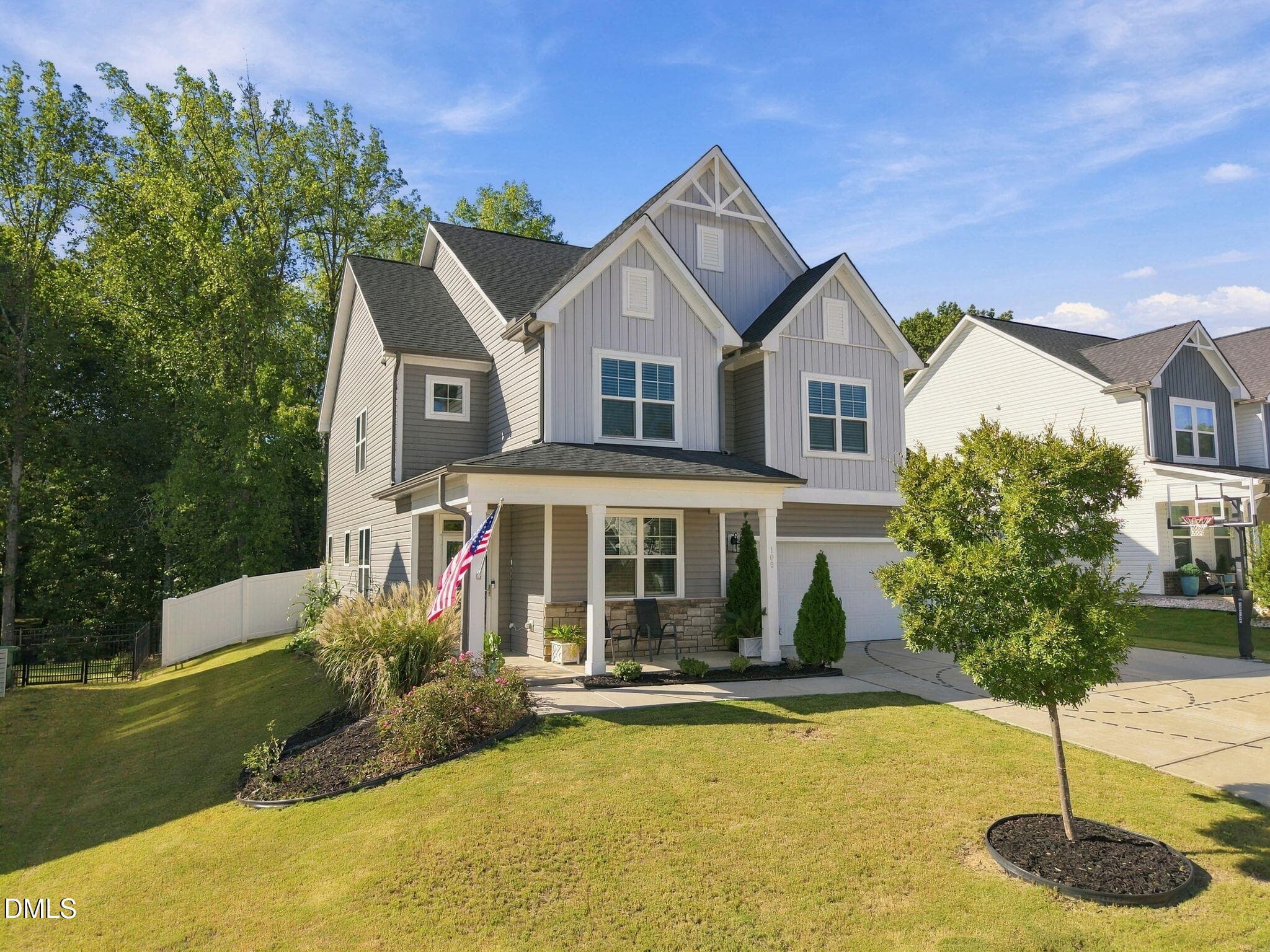 108 Highland Grv Way, Fuquay Varina, NC 27526