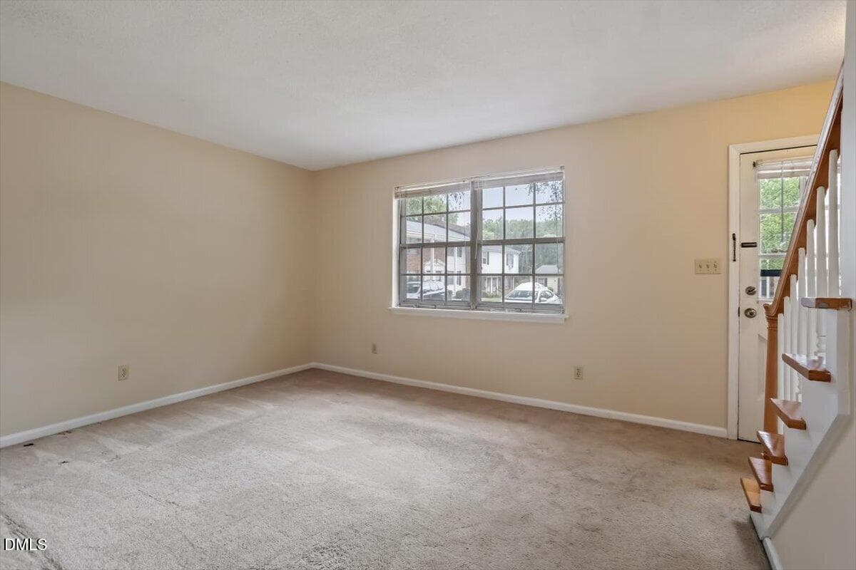 09-1002 Willow Dr [3244113]_07232026_09 - 1002 Willow Drive 19, Chapel Hill, NC 27514, Chapel Hill