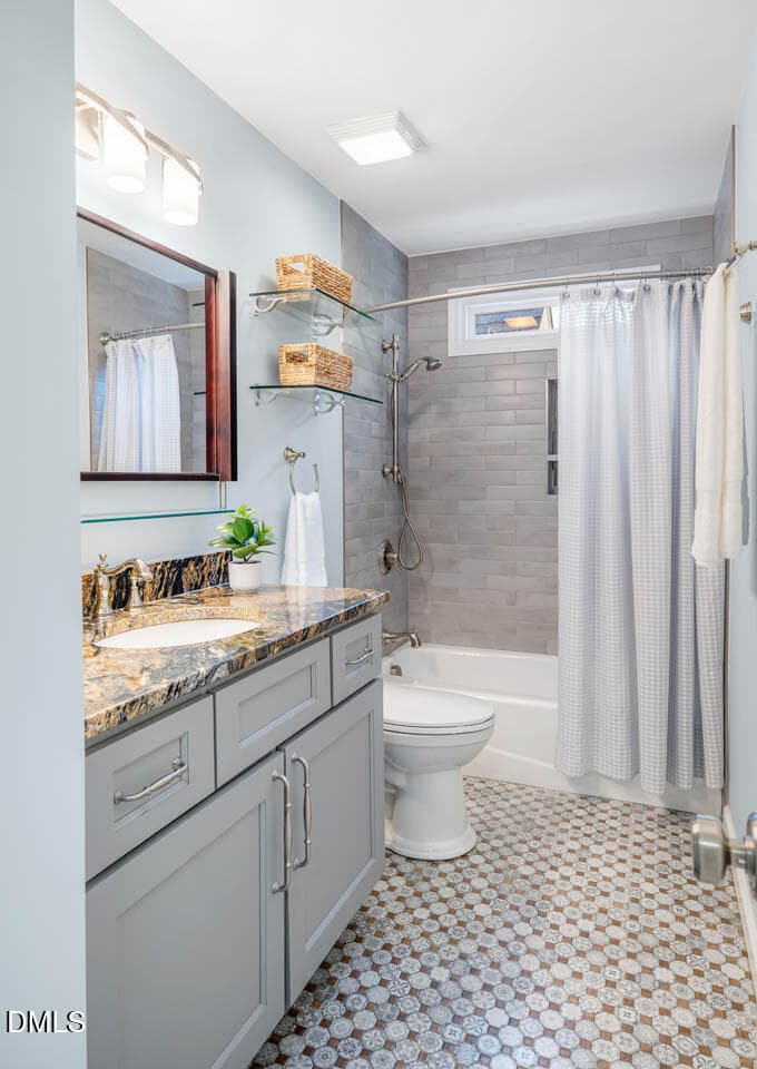 Upstairs Hall Bathroom - 5516 Bridford Place, Raleigh, NC 27613